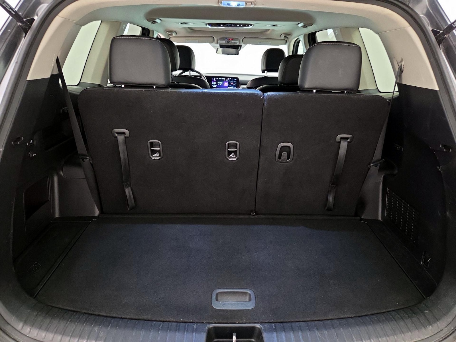 2023 Kia Telluride S - Photo 19