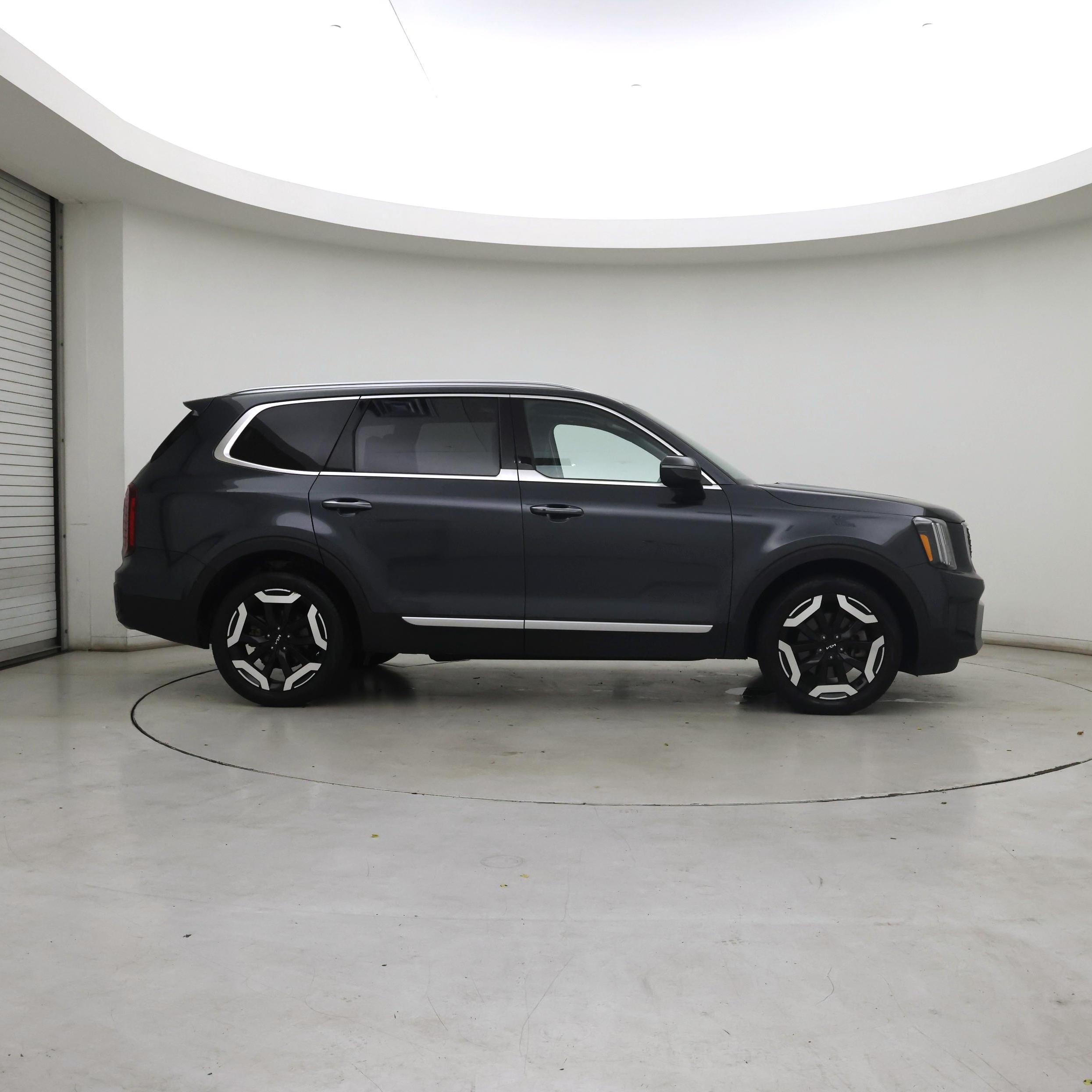 Thumbnail: 2023 Kia Telluride - 7