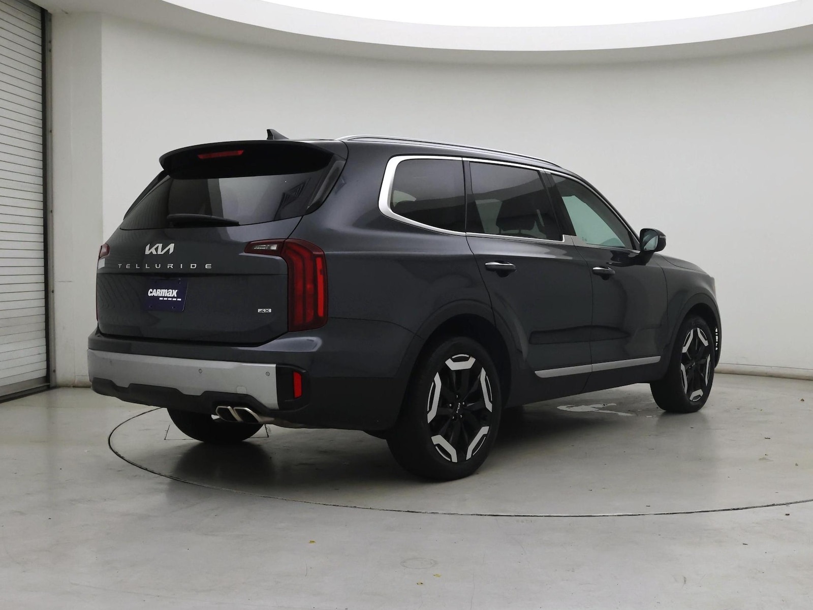 2023 Kia Telluride S - Photo 9