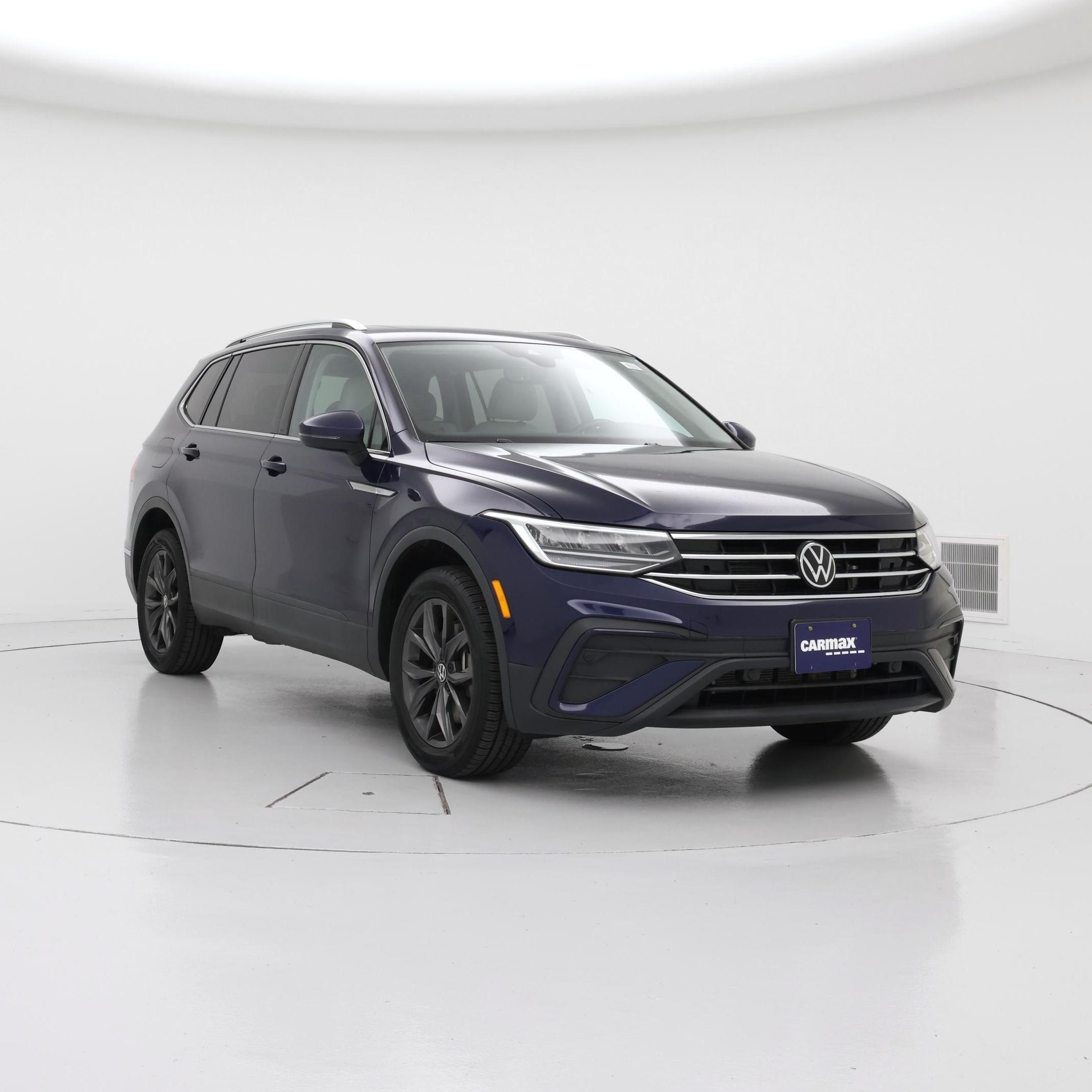 Blue 2023 Volkswagen Tiguan SUV / Crossover Front-Wheel Drive Automatic