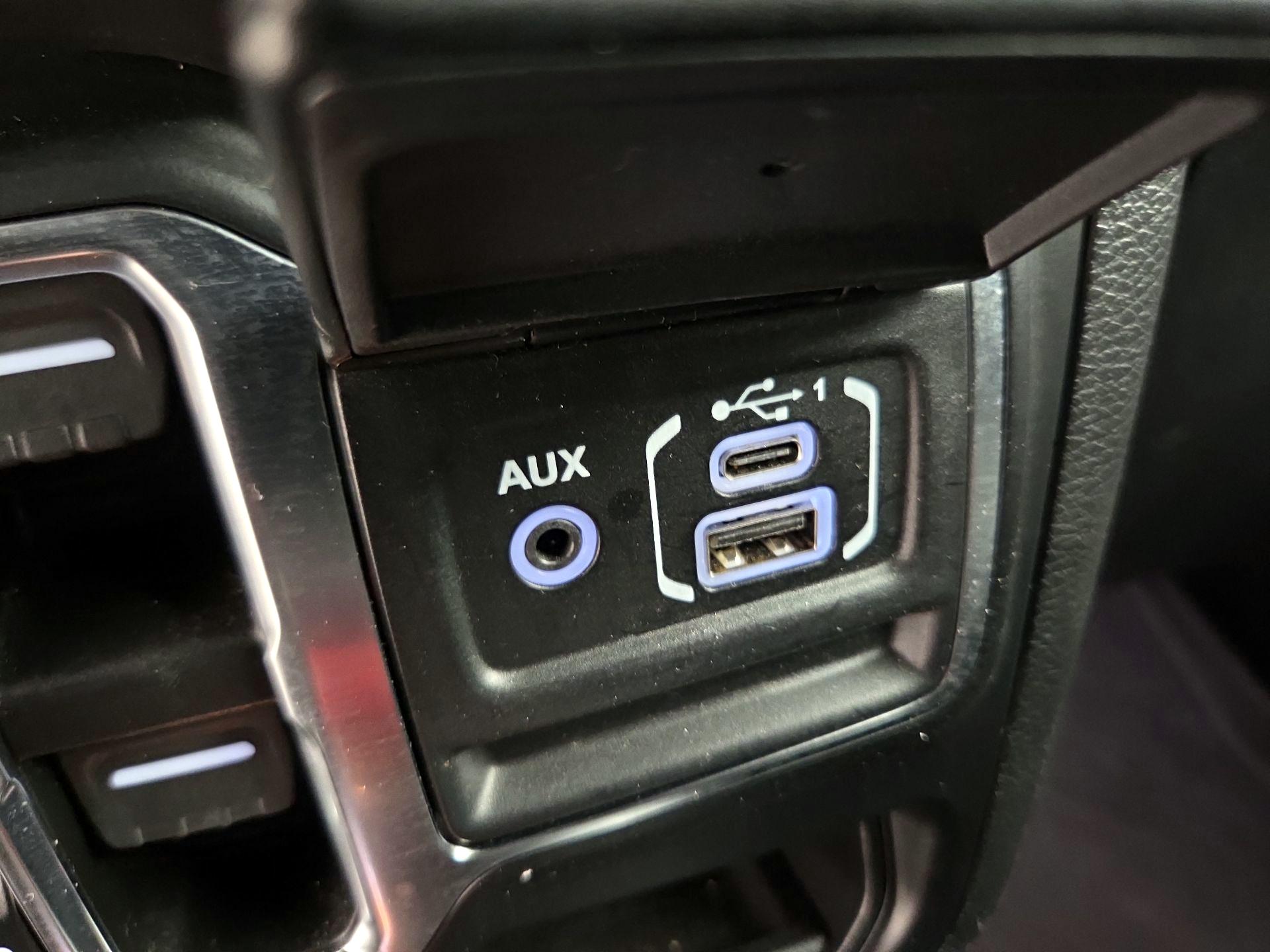 Thumbnail: 2023 Jeep Wrangler - 19