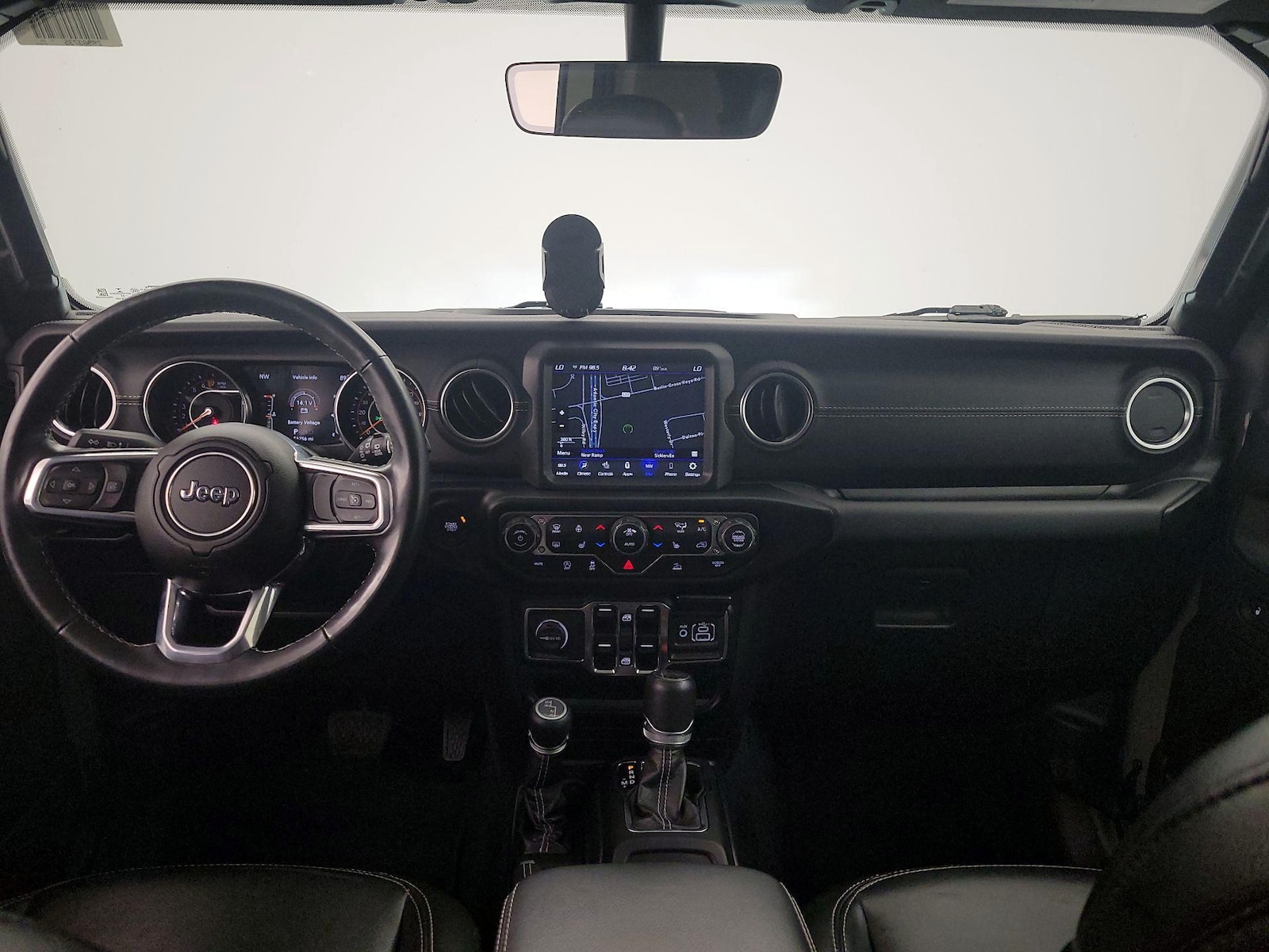 2022 Jeep Wrangler Unlimited Sahara - Photo 10