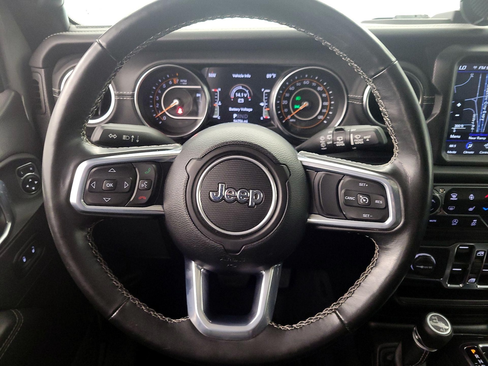 2022 Jeep Wrangler Unlimited Sahara - Photo 11
