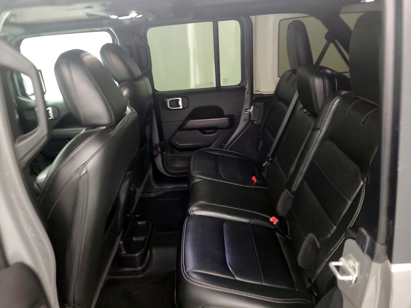2022 Jeep Wrangler Unlimited Sahara - Photo 21