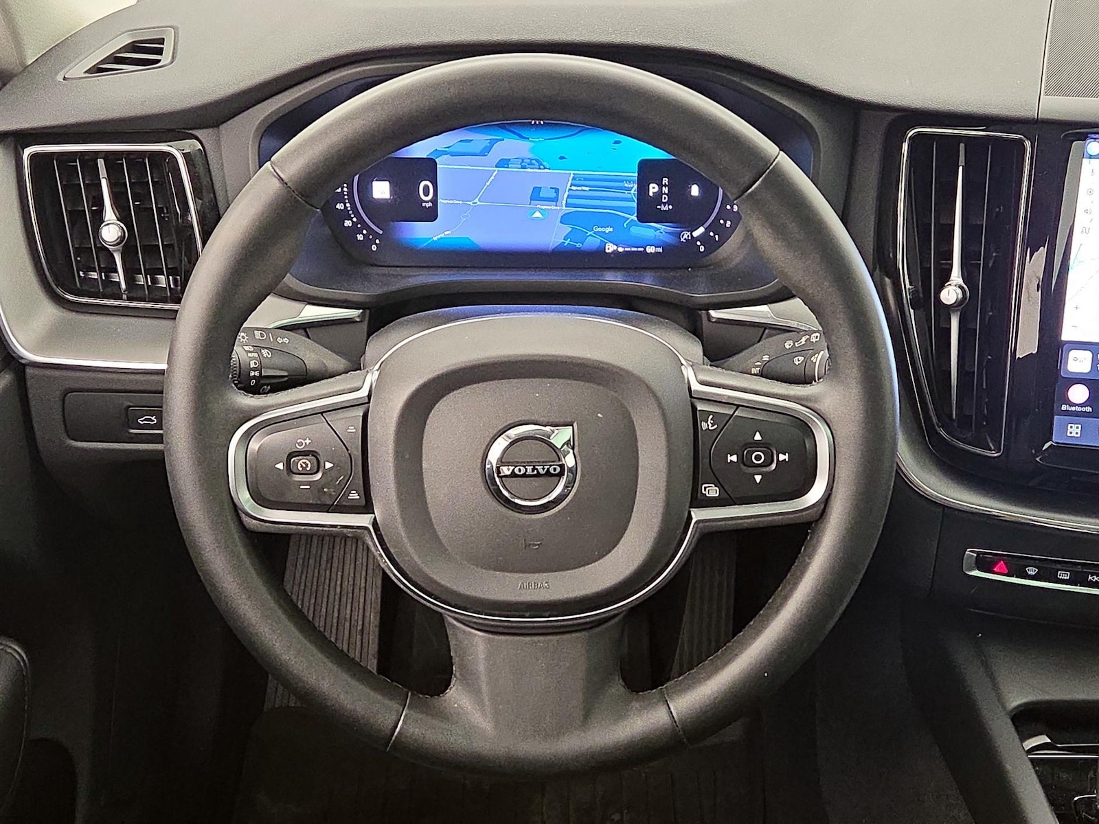 2023 Volvo XC60 Core - Photo 11