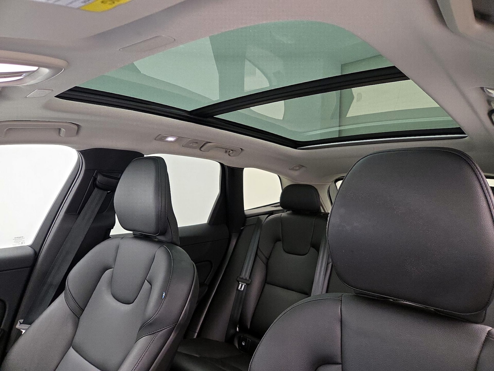 2023 Volvo XC60 Core - Photo 21