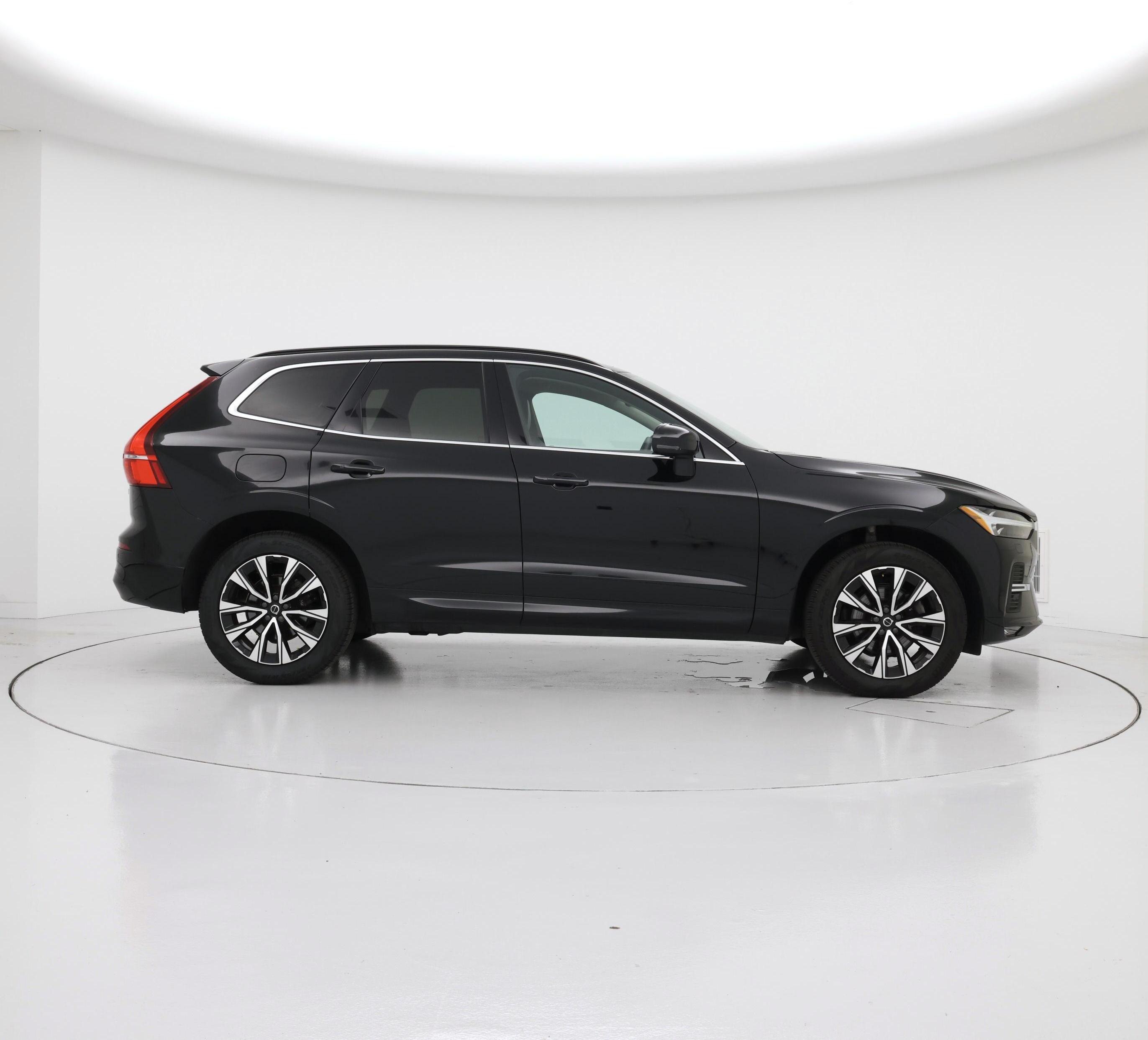 Thumbnail: 2023 Volvo XC60 - 7