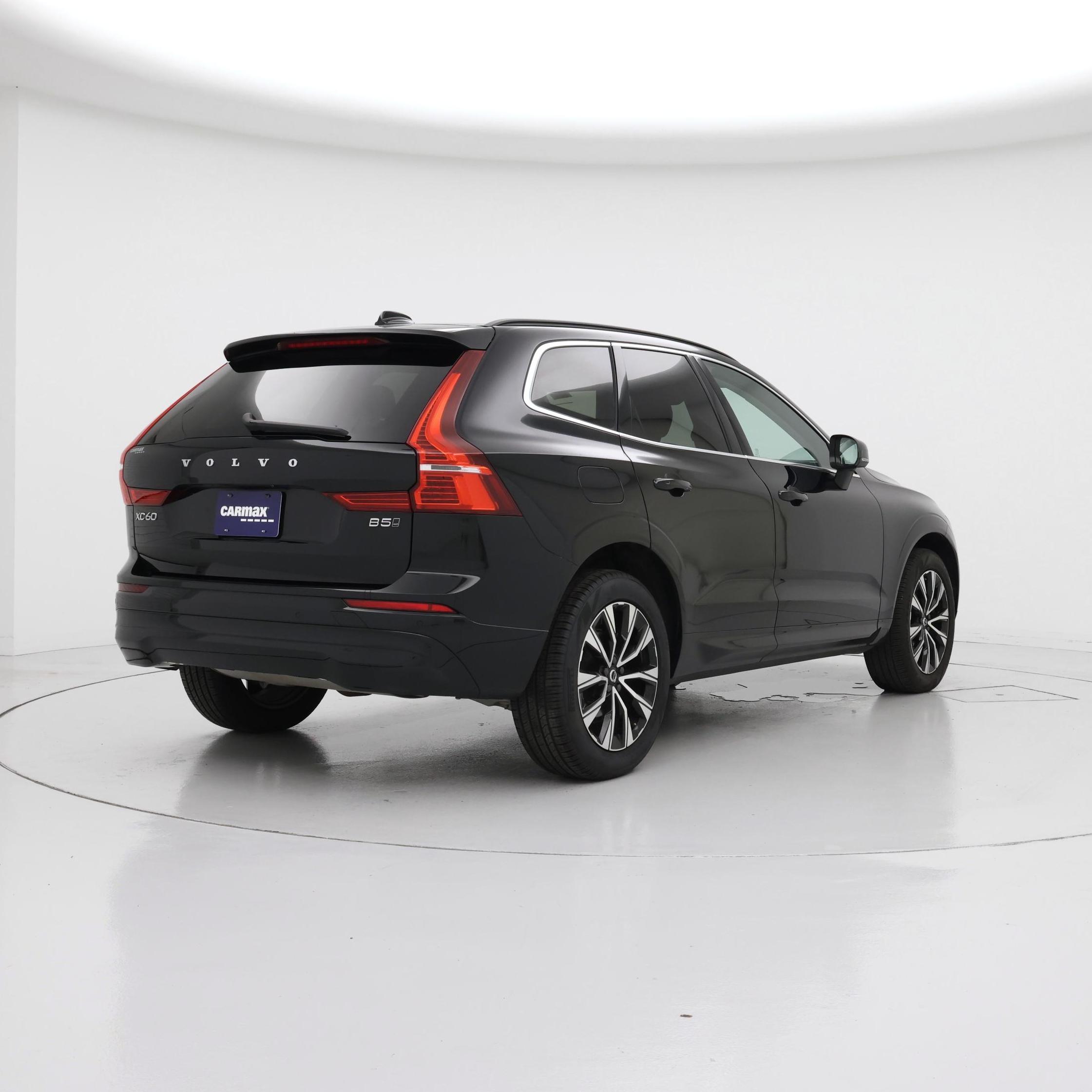 Thumbnail: 2023 Volvo XC60 - 8