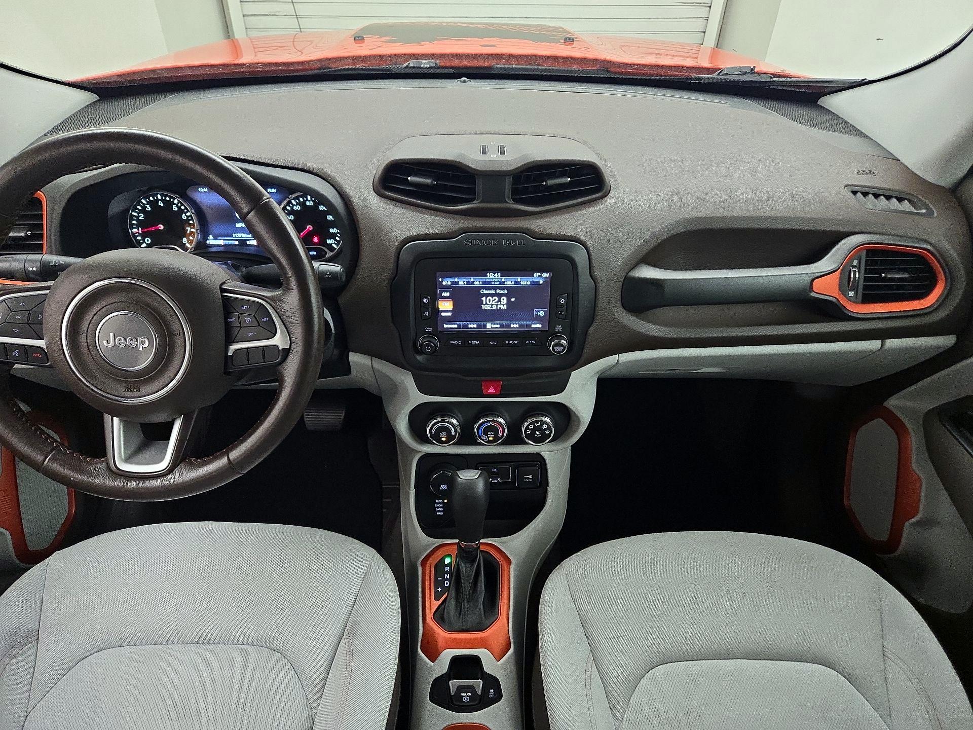 Thumbnail: 2017 Jeep Renegade - 9