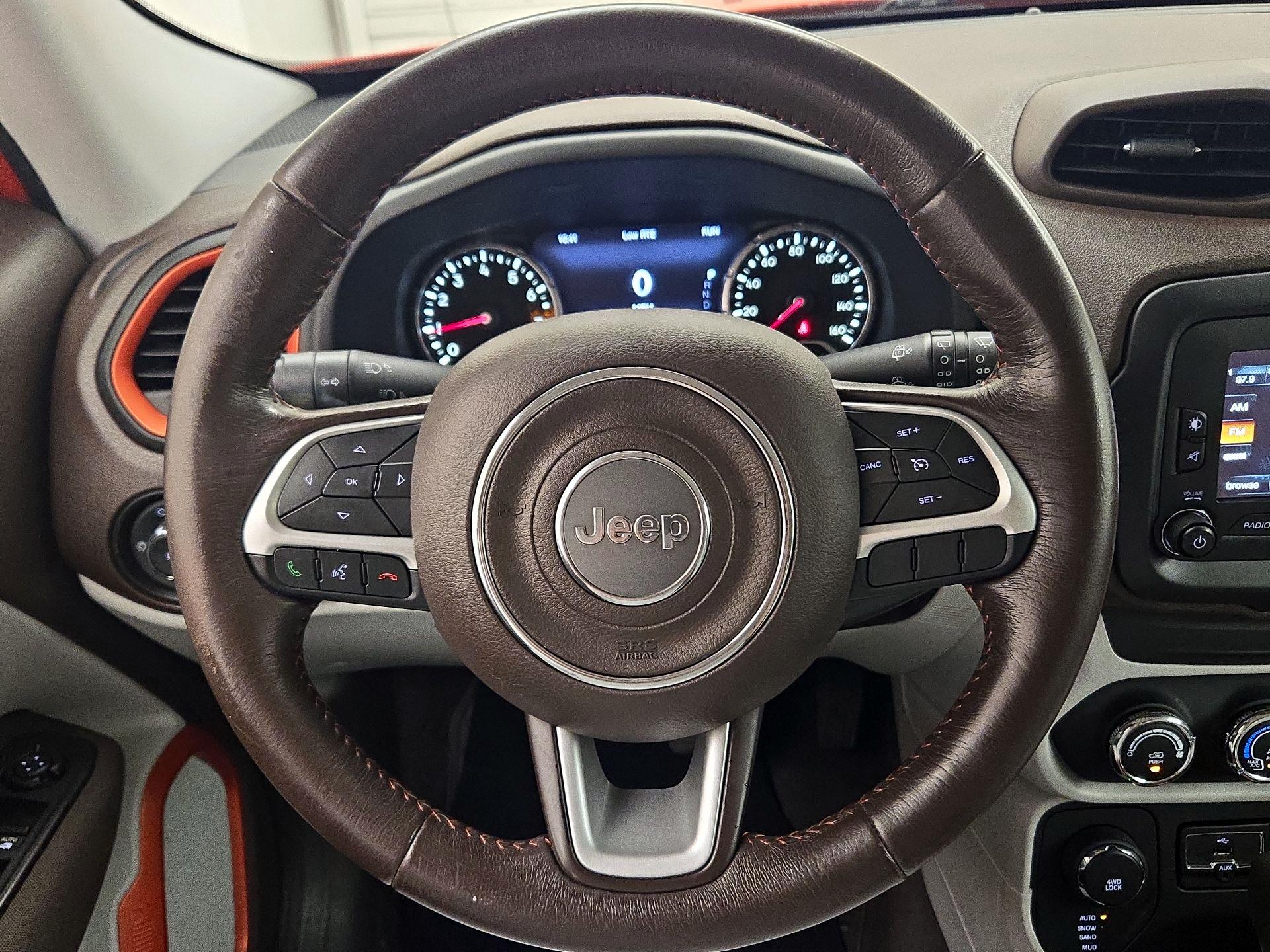 Thumbnail: 2017 Jeep Renegade - 10