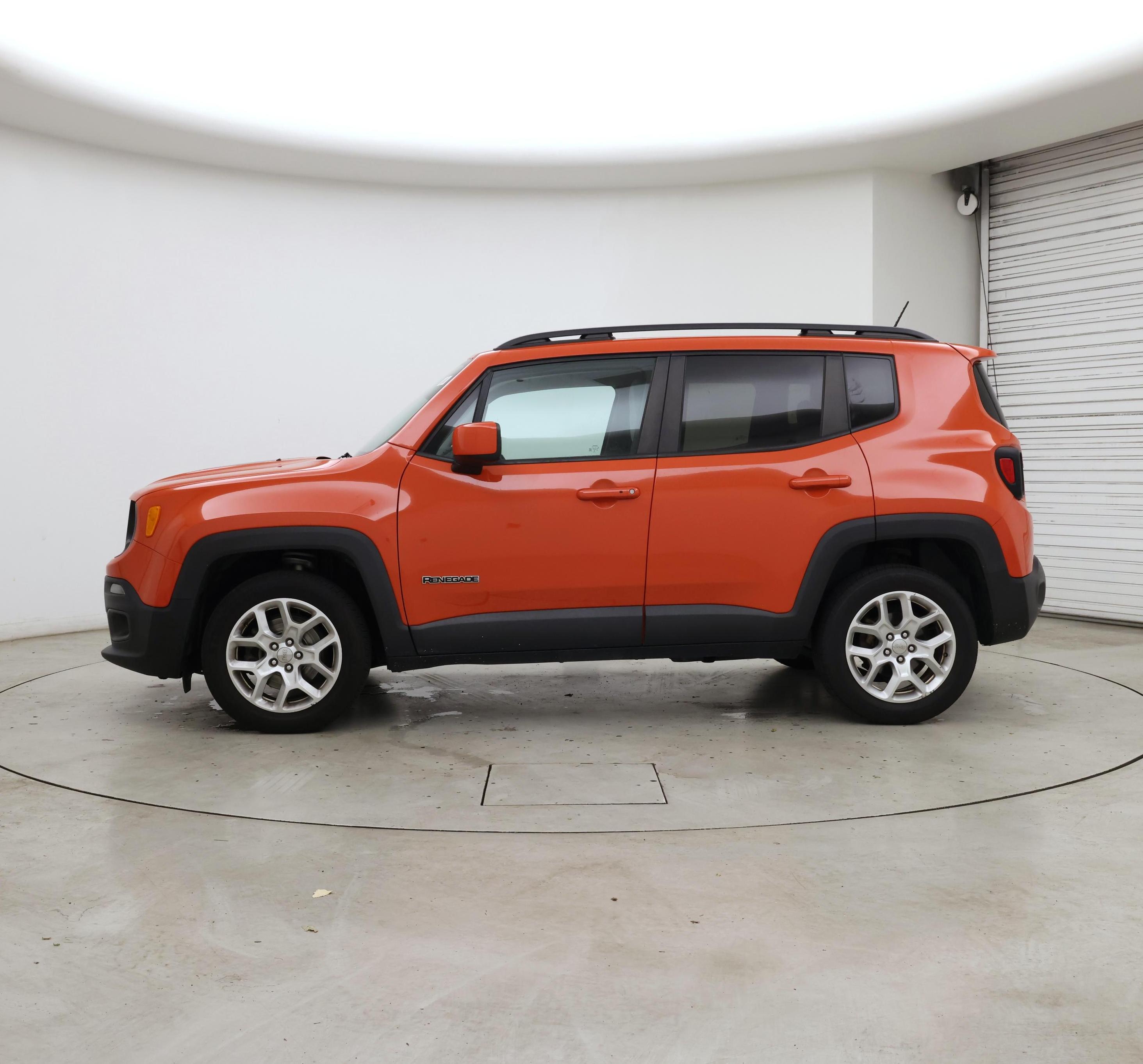 Thumbnail: 2017 Jeep Renegade - 3