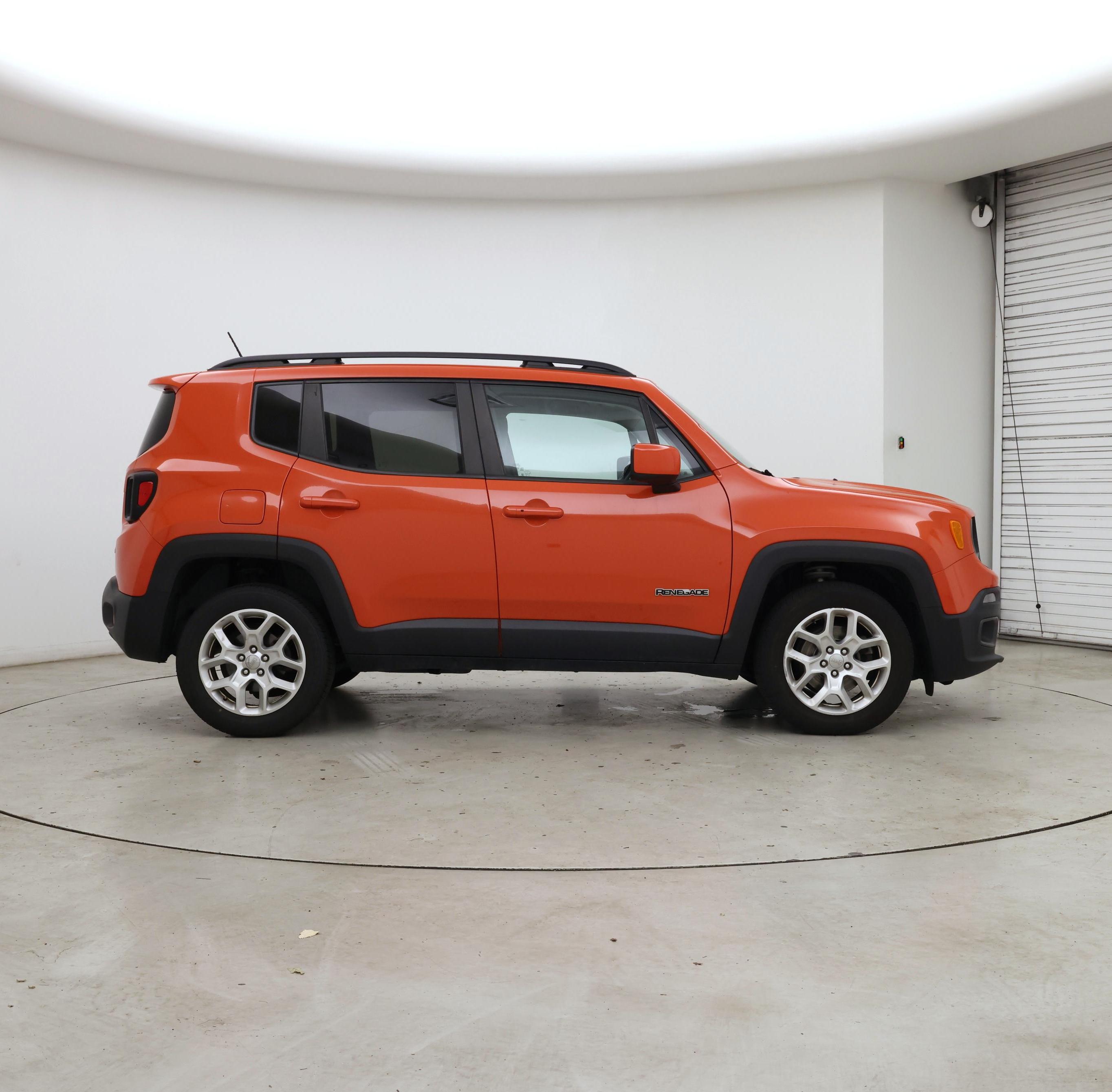 Thumbnail: 2017 Jeep Renegade - 7