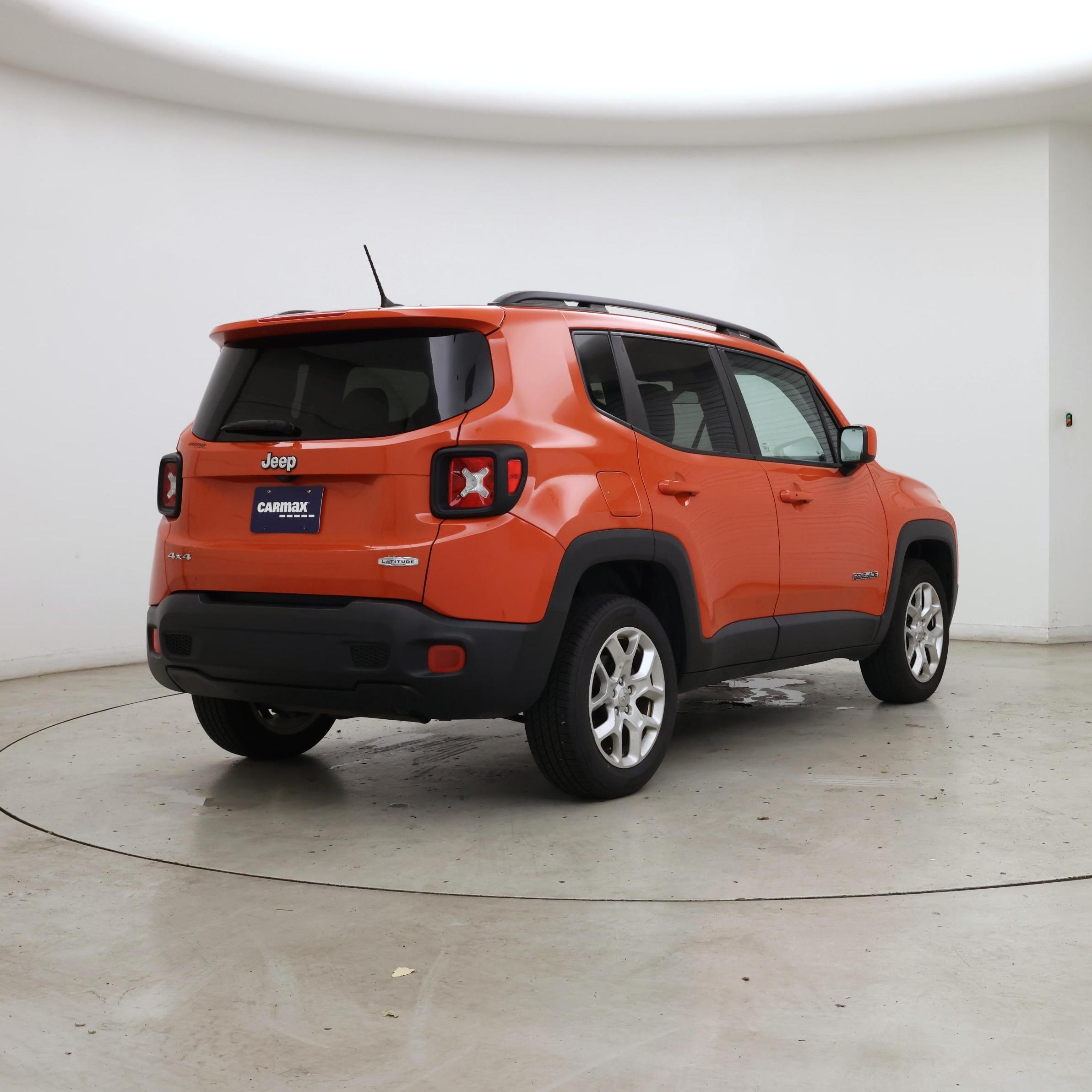 Thumbnail: 2017 Jeep Renegade - 8