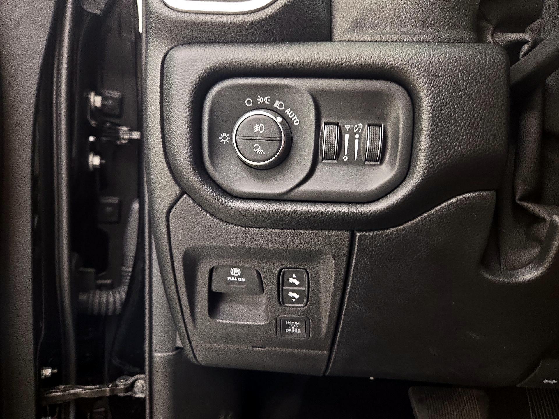 Thumbnail: 2020 RAM 1500 - 13