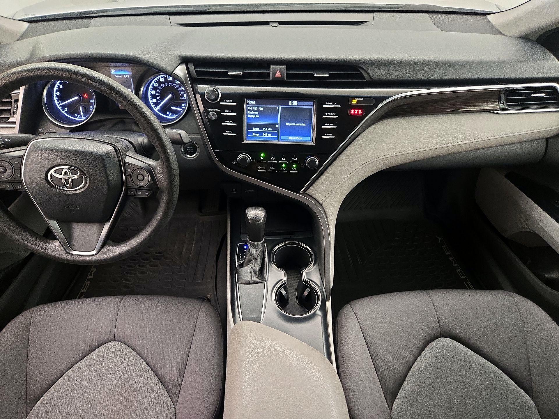 Thumbnail: 2018 Toyota Camry - 9
