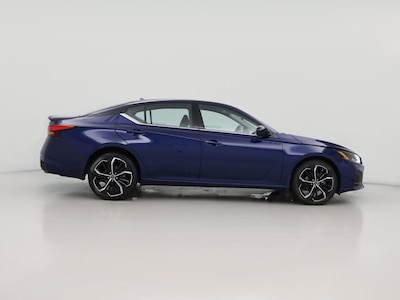 2023 Nissan Altima SR