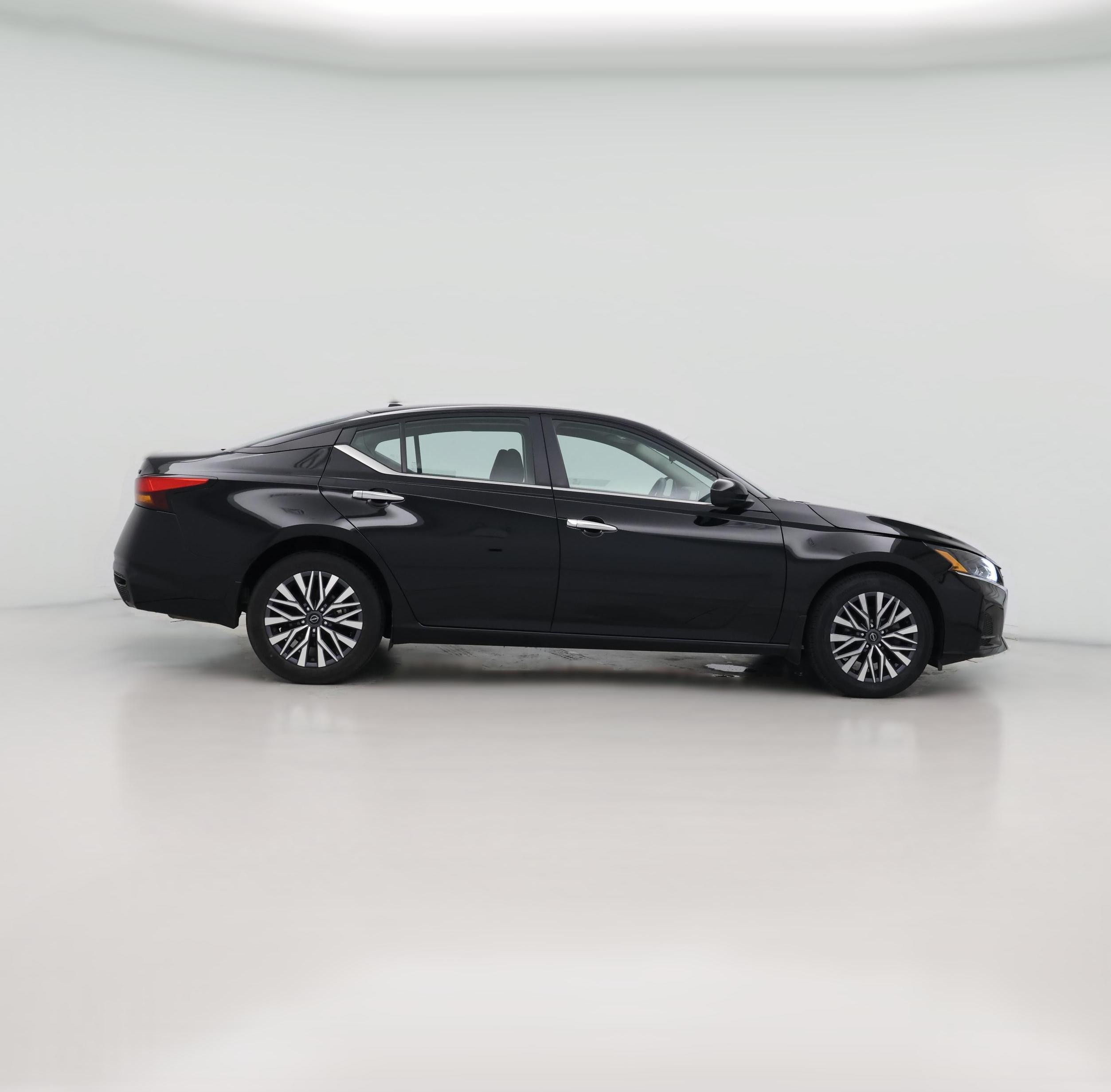 Thumbnail: 2023 Nissan Altima - 1