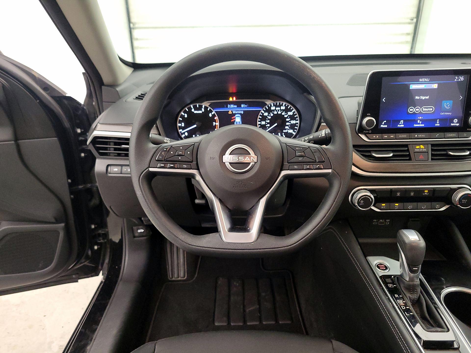 Thumbnail: 2023 Nissan Altima - 10