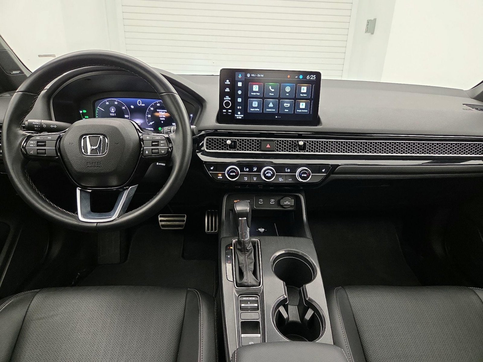 2025 Honda Civic Sport Touring - Photo 10