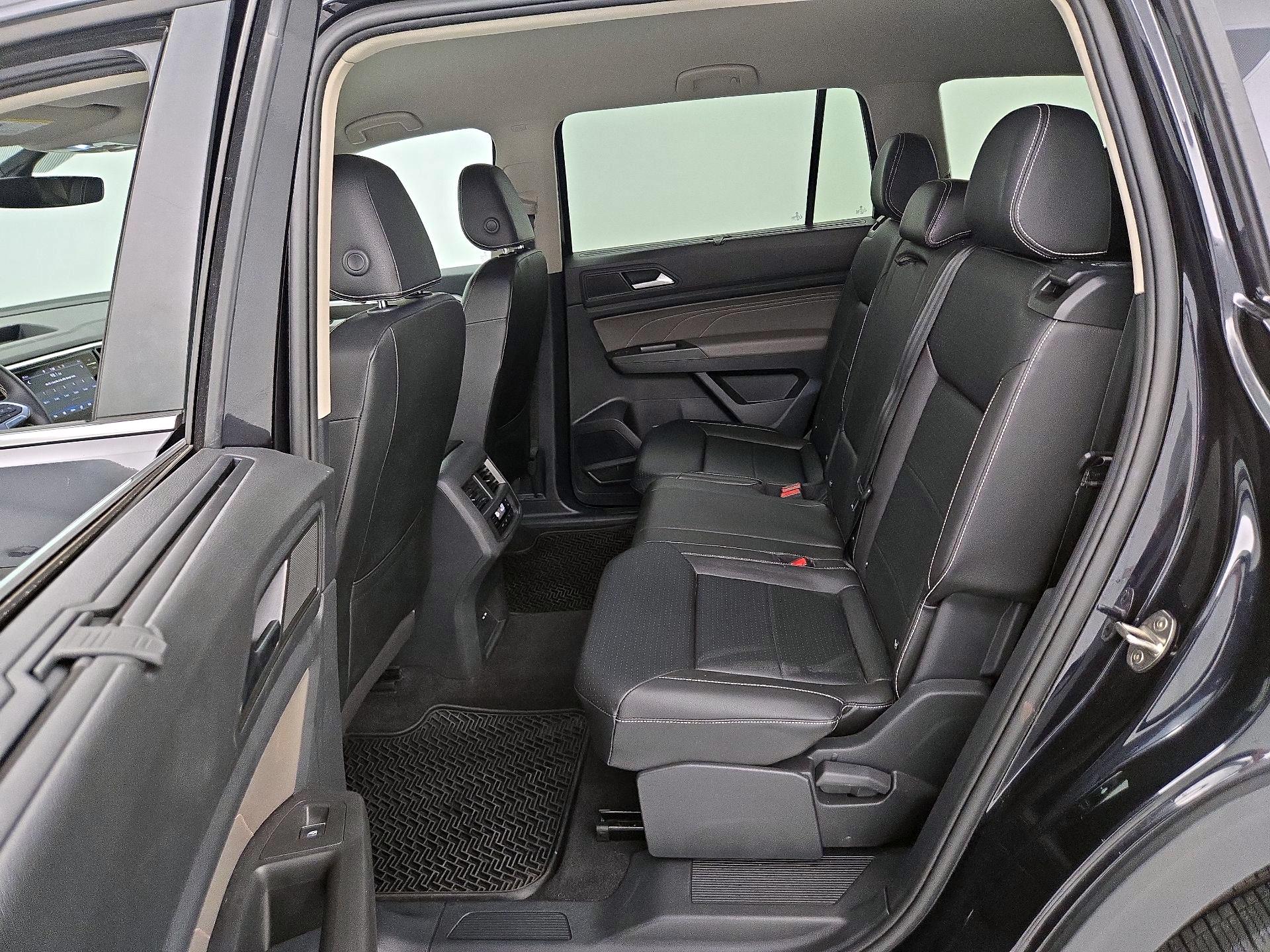 Thumbnail: 2023 Volkswagen Atlas - 19