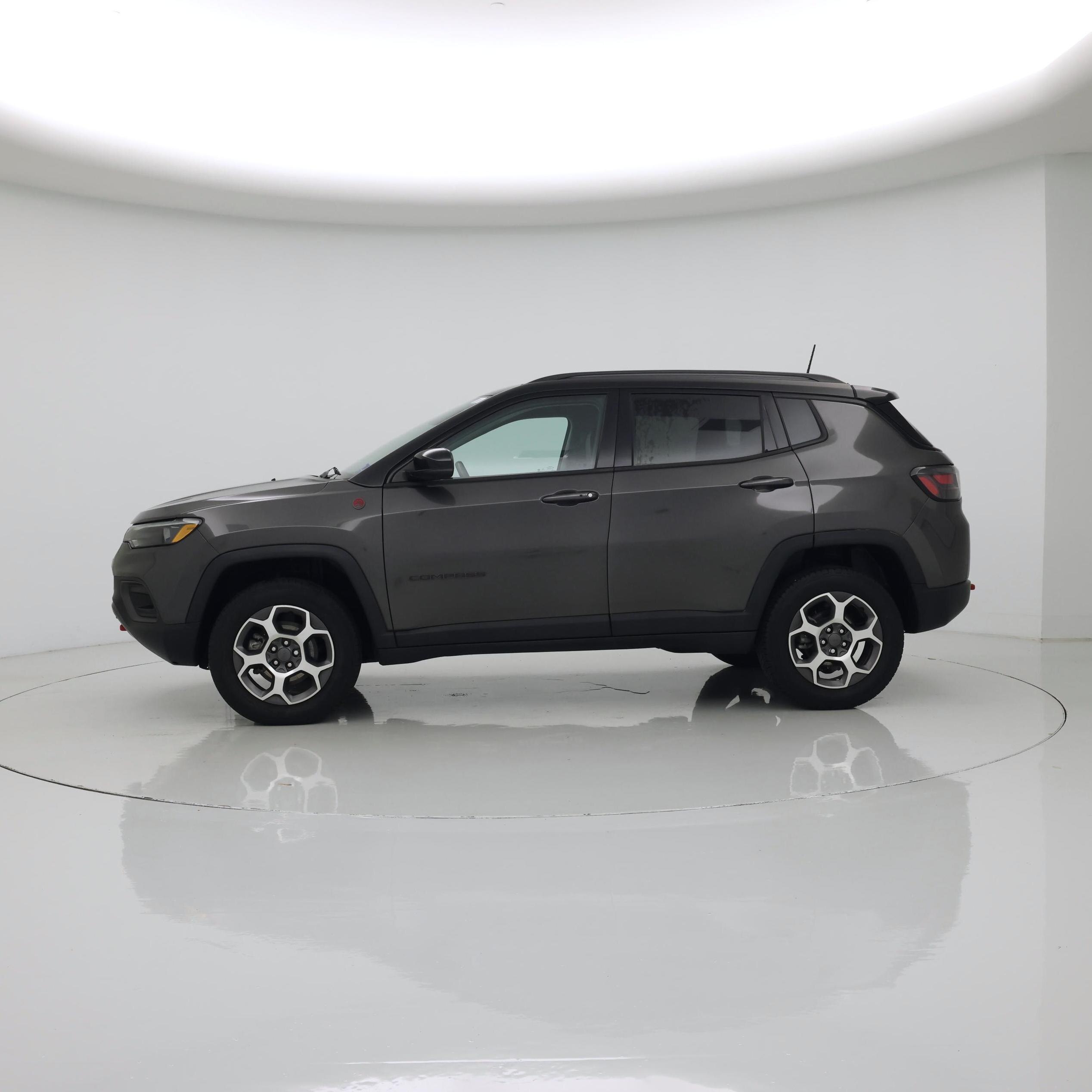 Thumbnail: 2022 Jeep Compass - 3