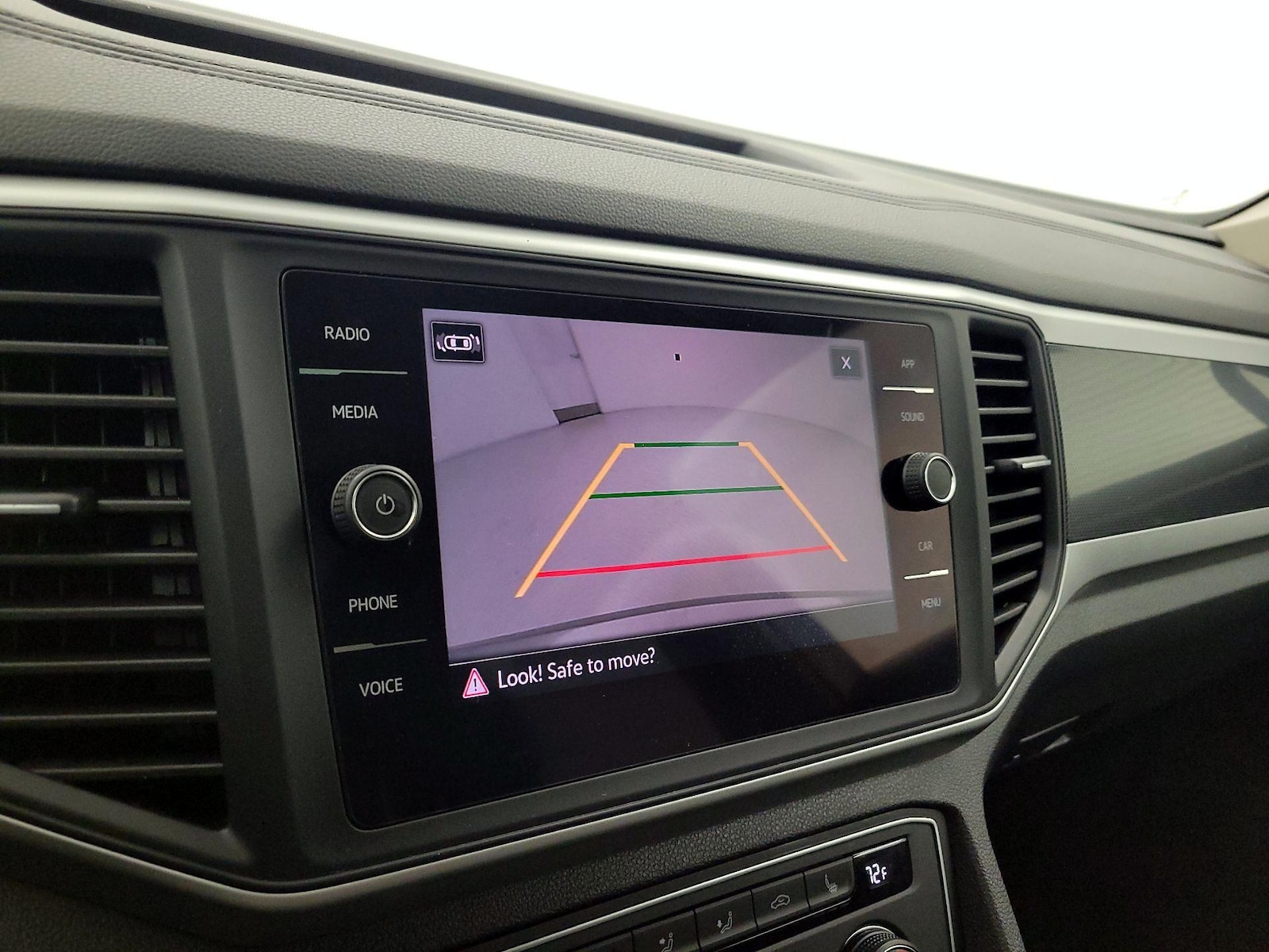 2021 Volkswagen Atlas SE w/Tech R-Line - Photo 15