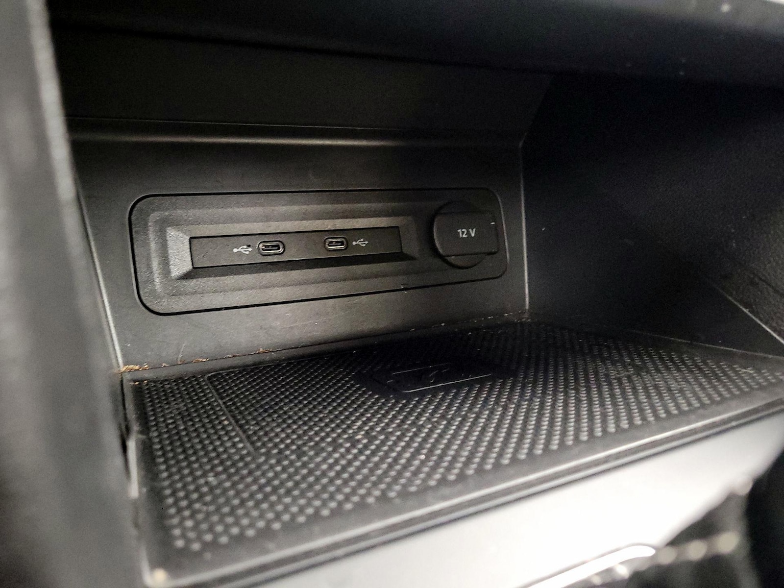 2021 Volkswagen Atlas SE w/Tech R-Line - Photo 19