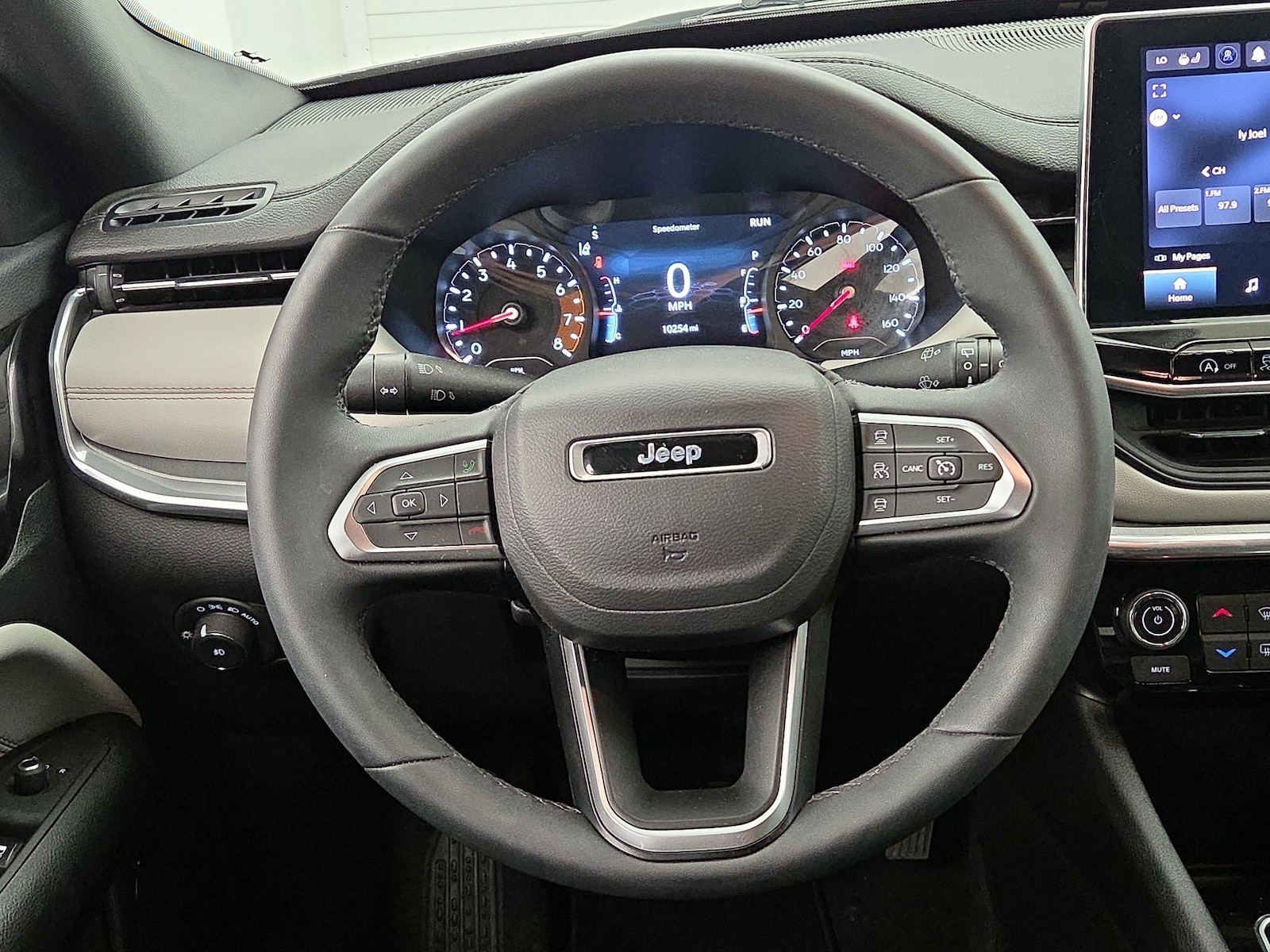2024 Jeep Compass Limited - Photo 11