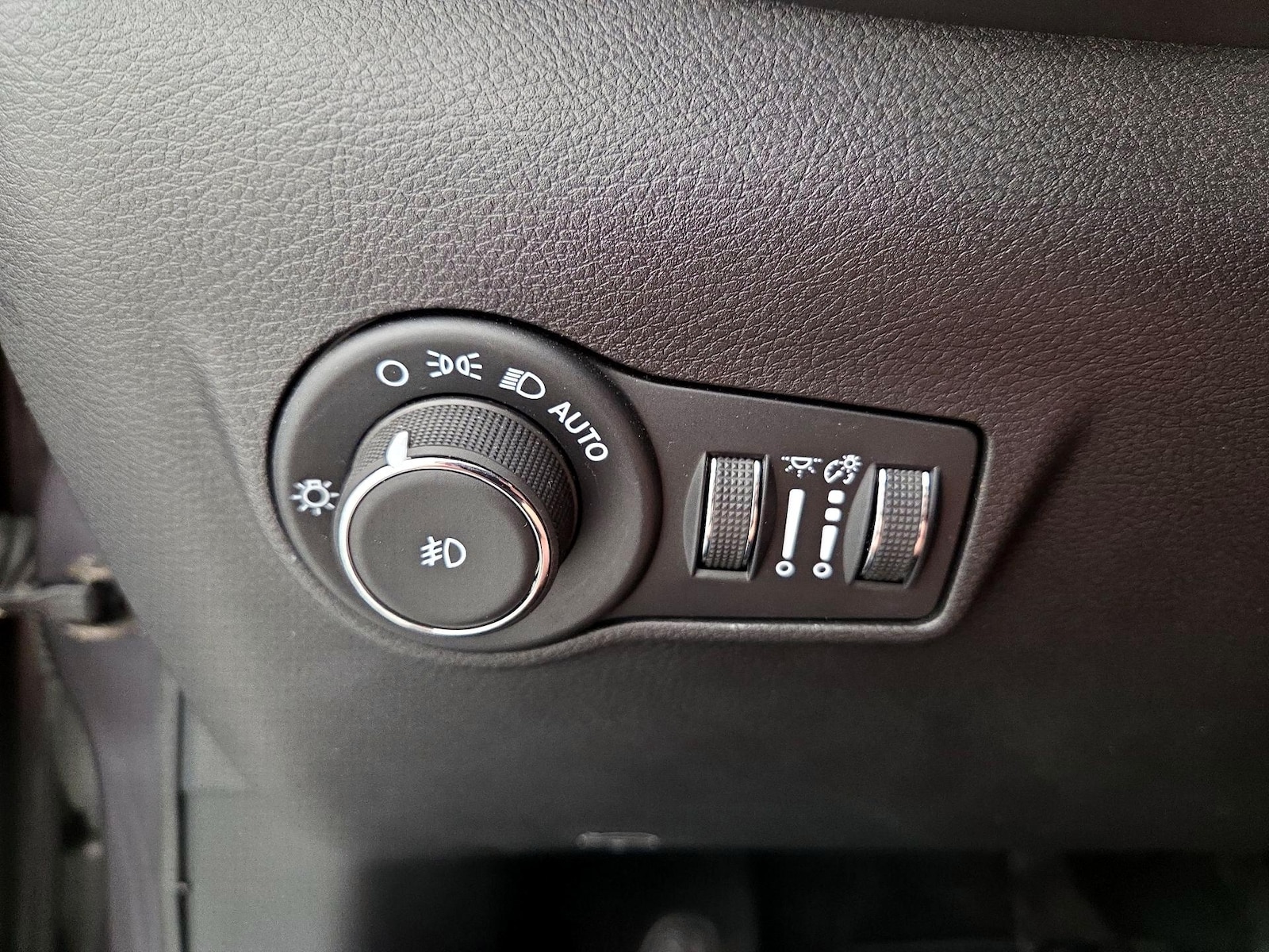2024 Jeep Compass Limited - Photo 14