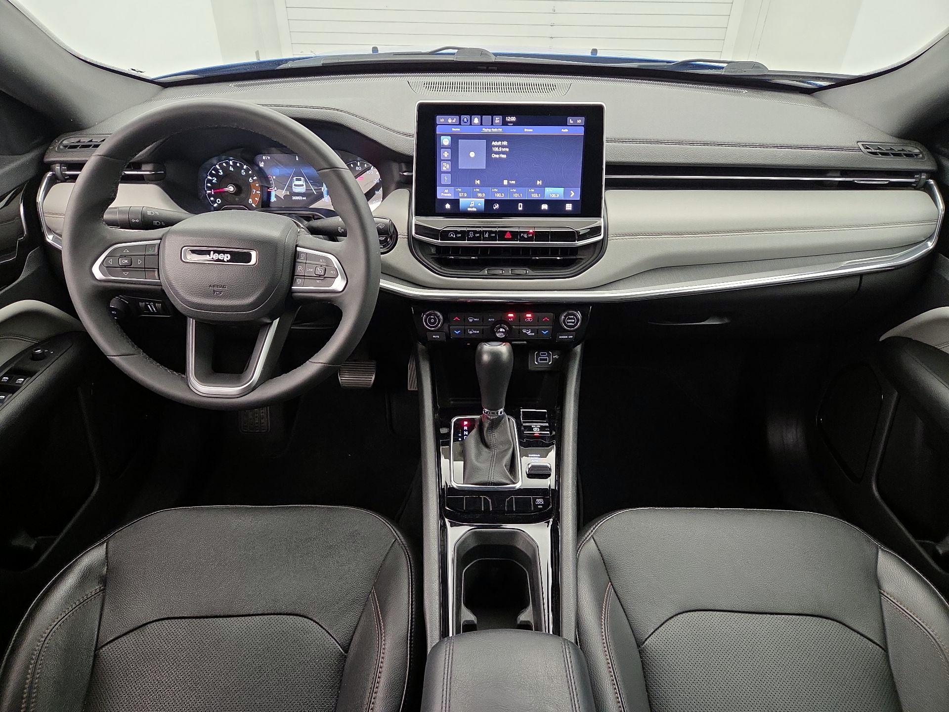 Thumbnail: 2023 Jeep Compass - 9