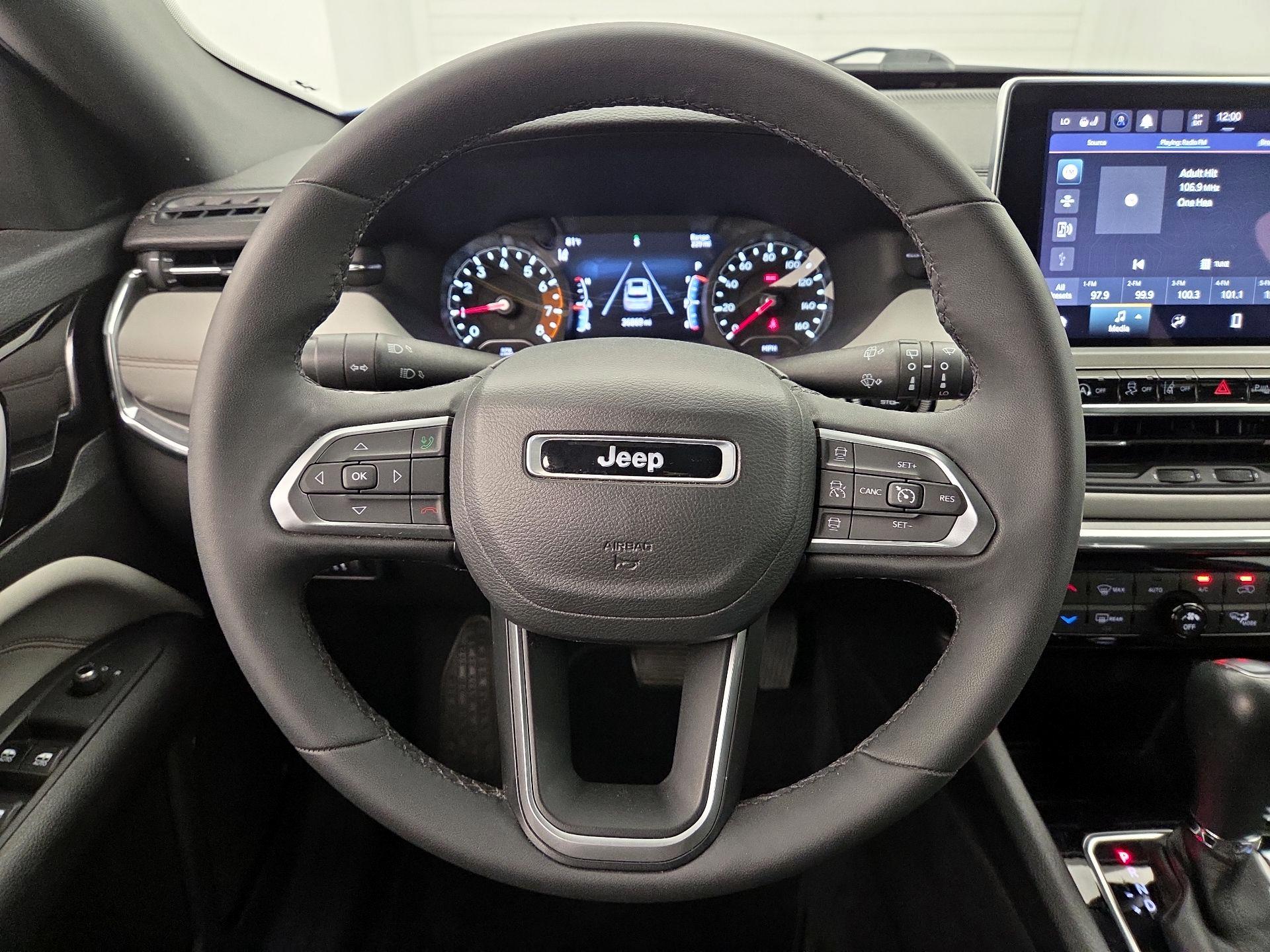 Thumbnail: 2023 Jeep Compass - 10