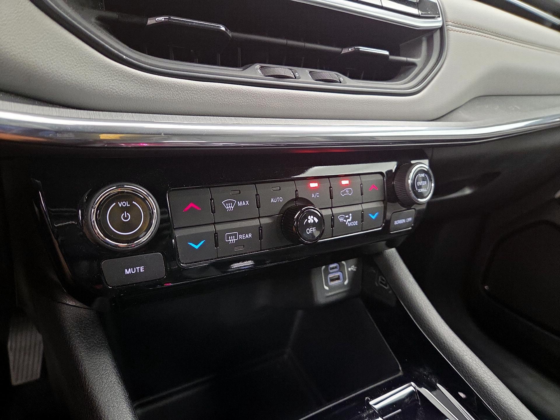 Thumbnail: 2023 Jeep Compass - 16