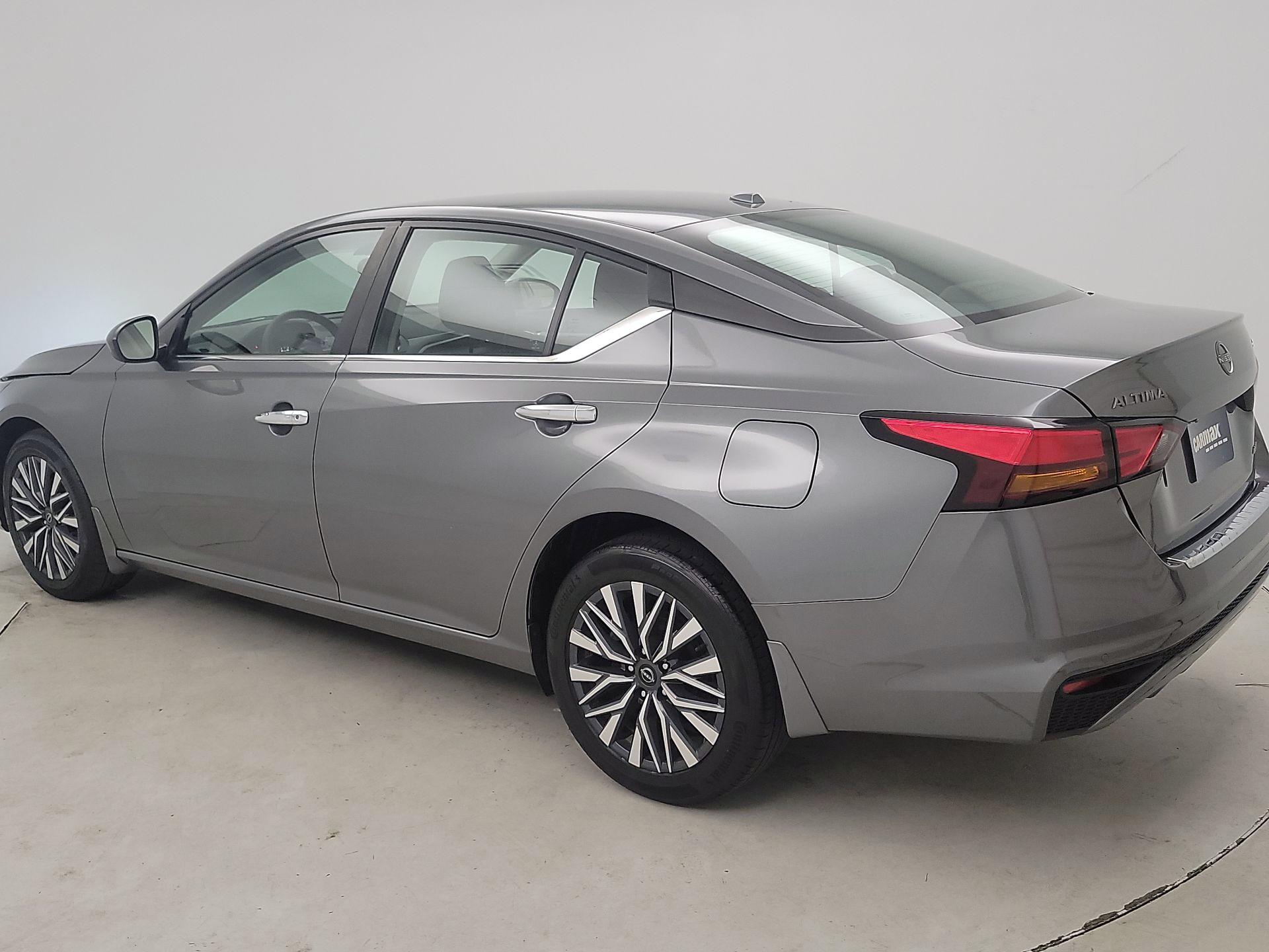 Thumbnail: 2023 Nissan Altima - 7