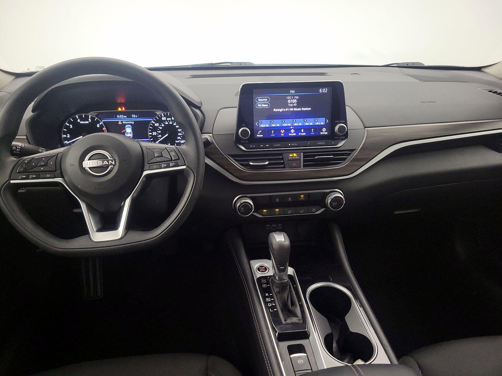 Thumbnail: 2023 Nissan Altima - 8