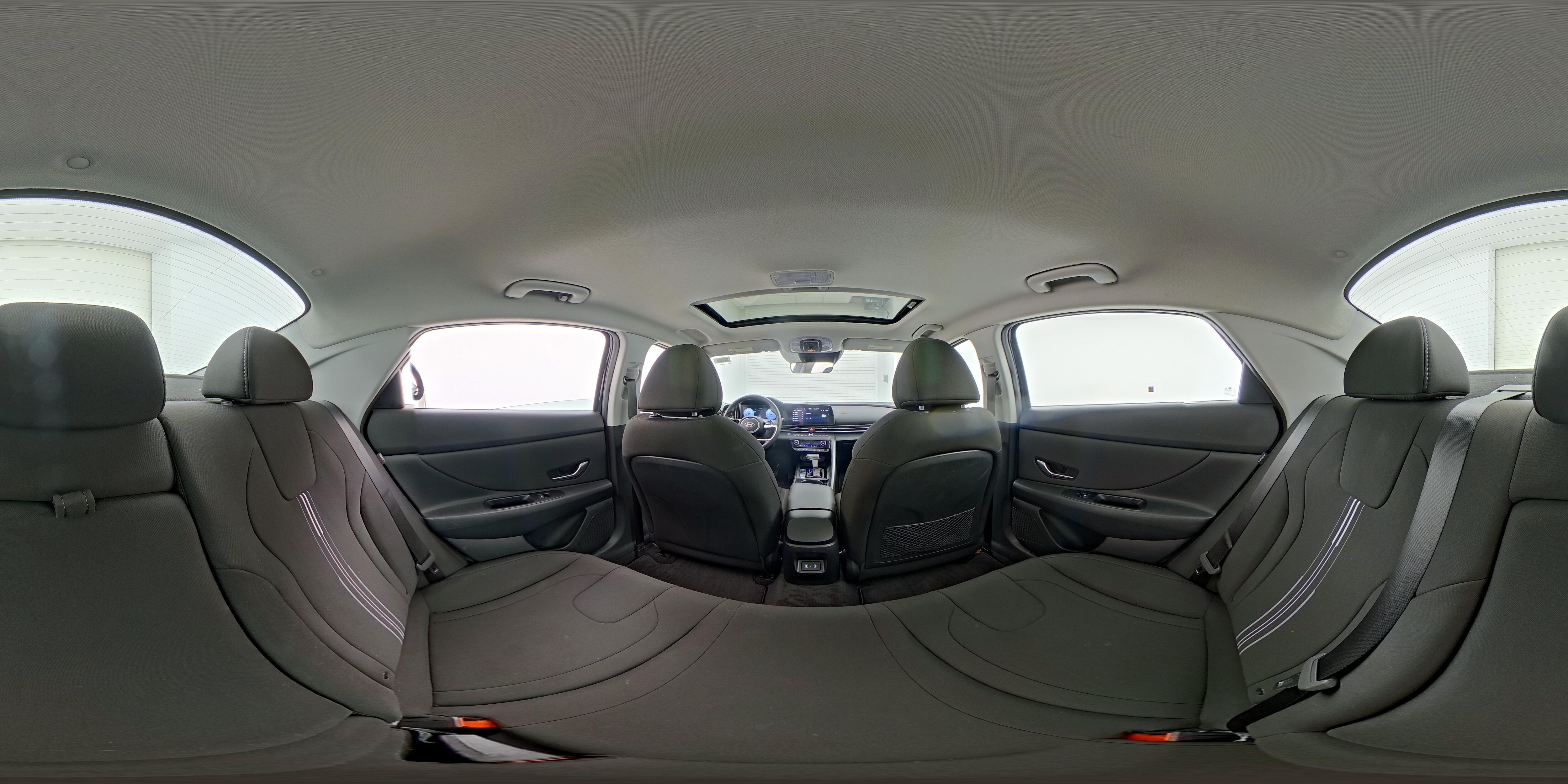2025 Hyundai Elantra SEL - Photo 28