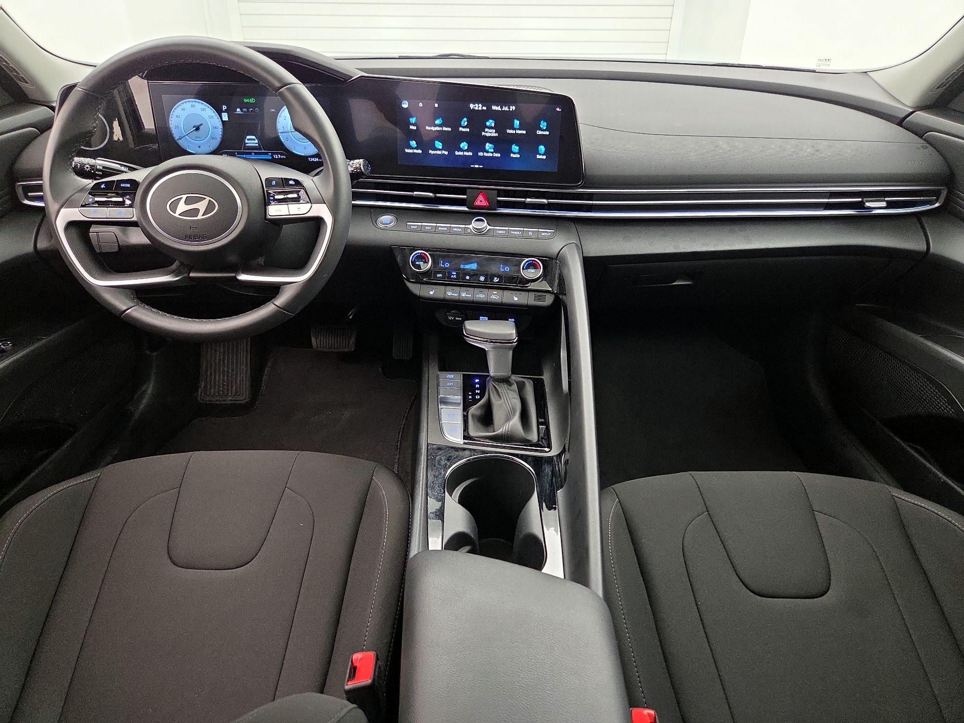 Thumbnail: 2025 Hyundai Elantra - 9