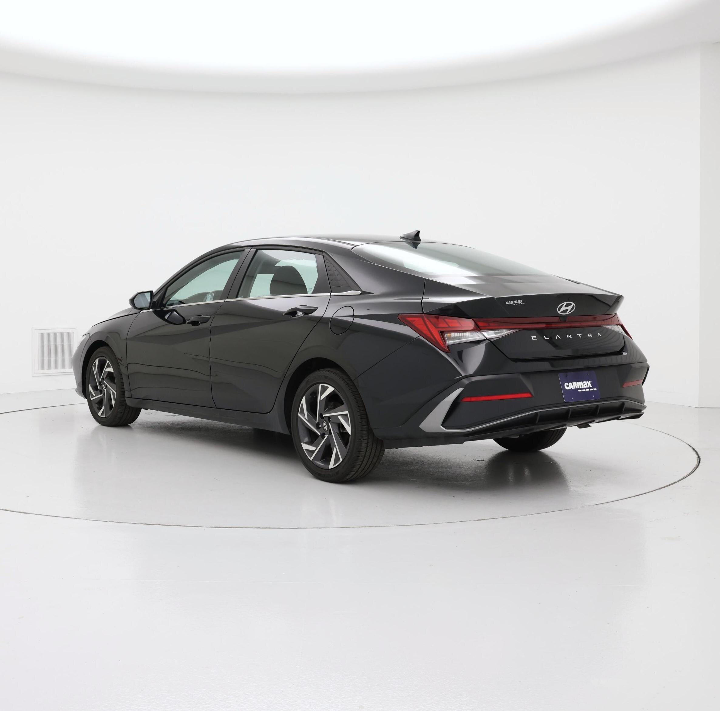 Thumbnail: 2025 Hyundai Elantra - 2