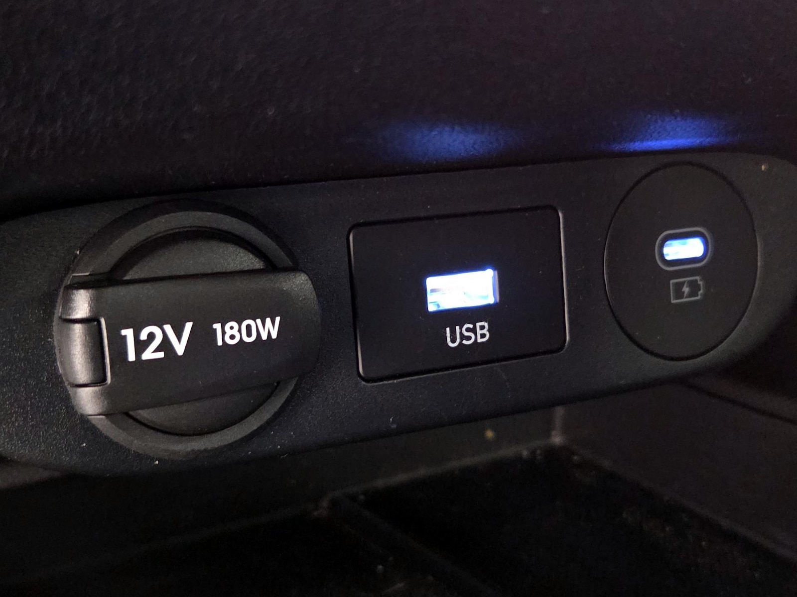 2025 Hyundai Elantra SEL - Photo 20