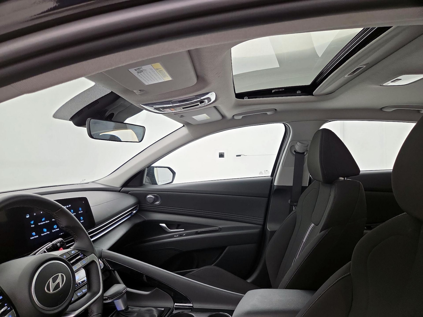 2025 Hyundai Elantra SEL - Photo 21