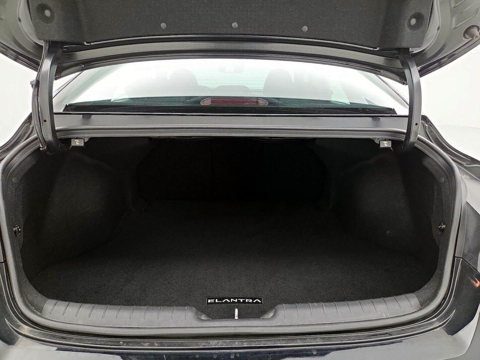 2025 Hyundai Elantra SEL - Photo 23