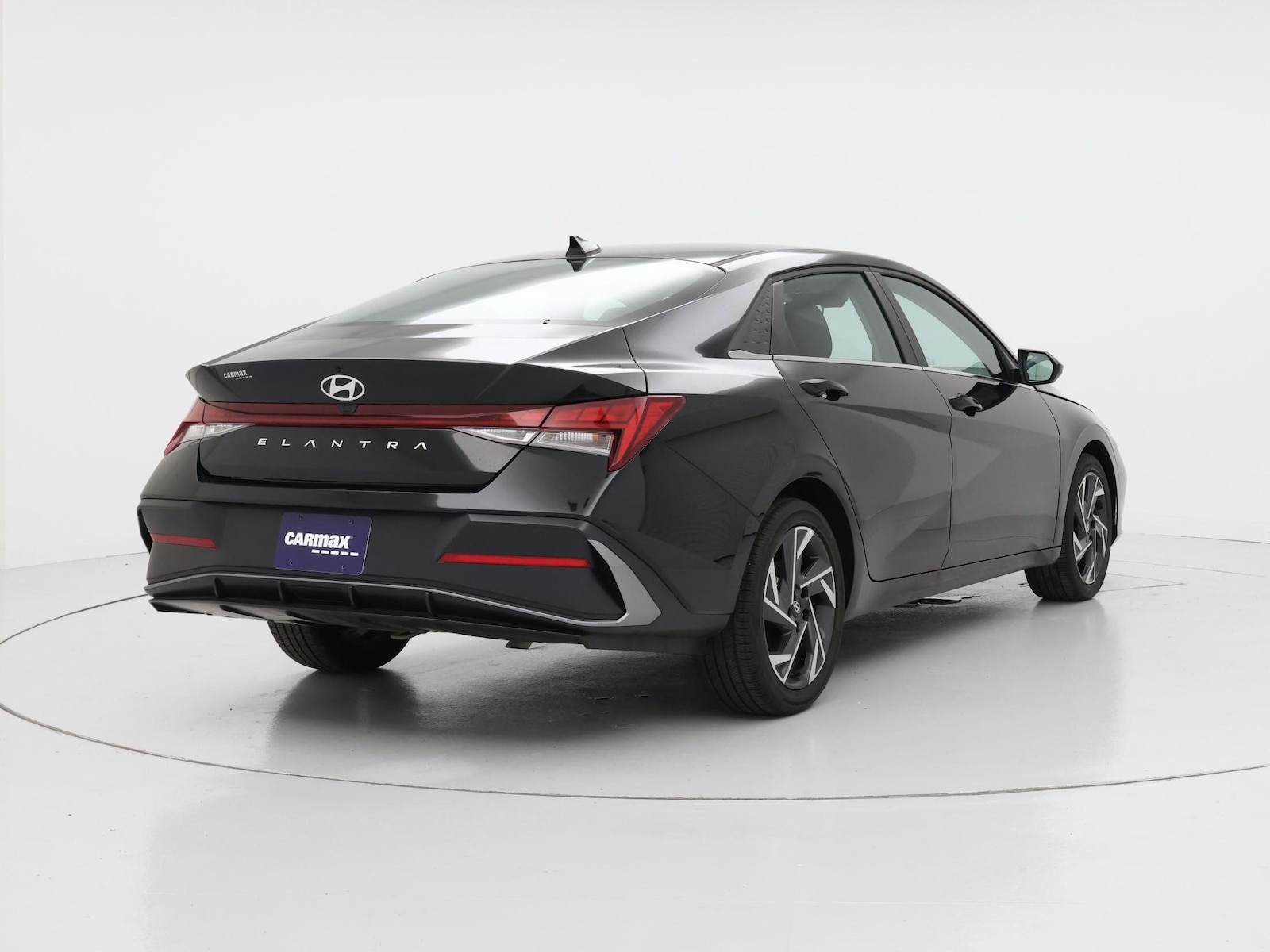 2025 Hyundai Elantra SEL - Photo 9