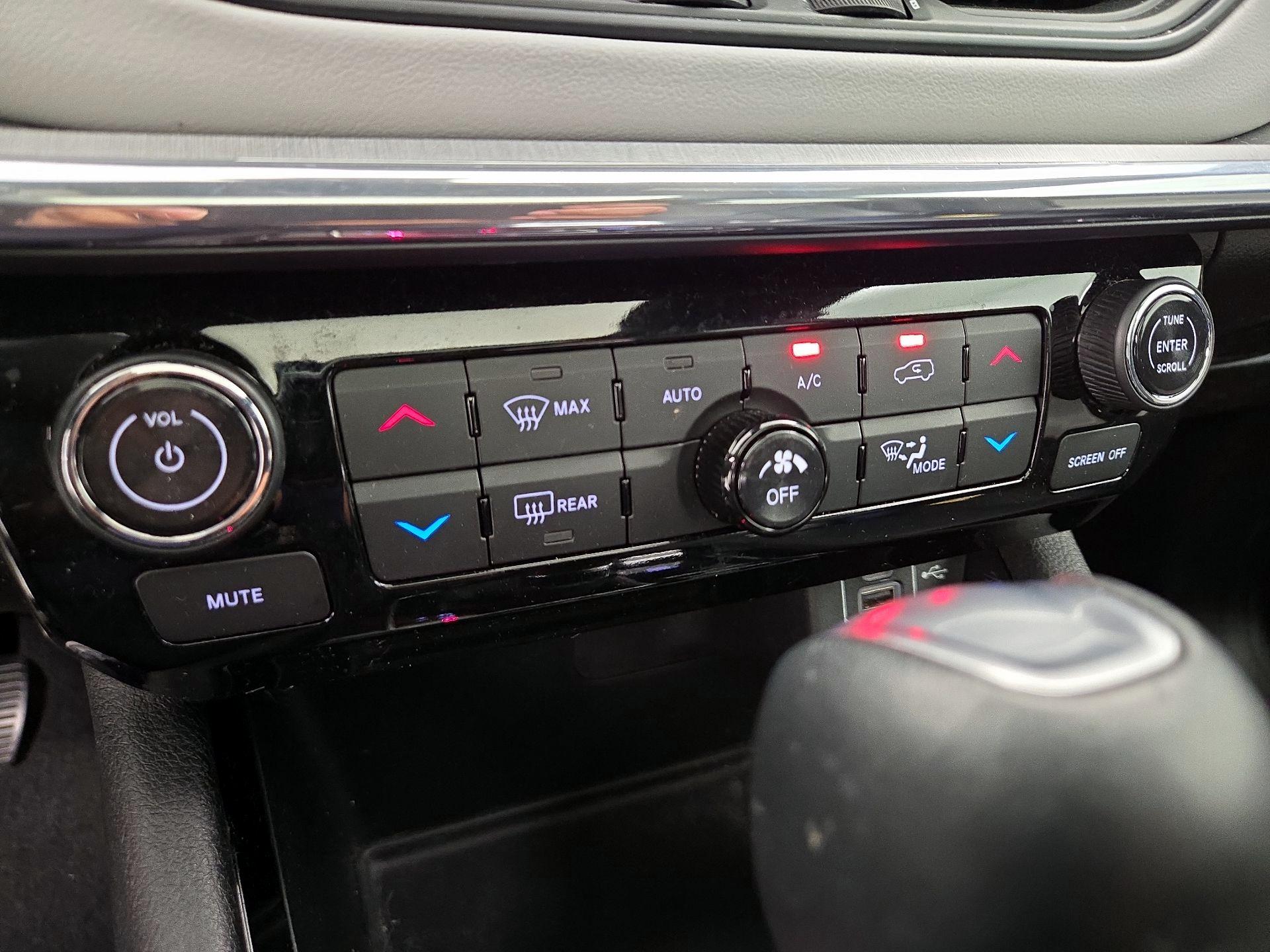 Thumbnail: 2023 Jeep Compass - 16