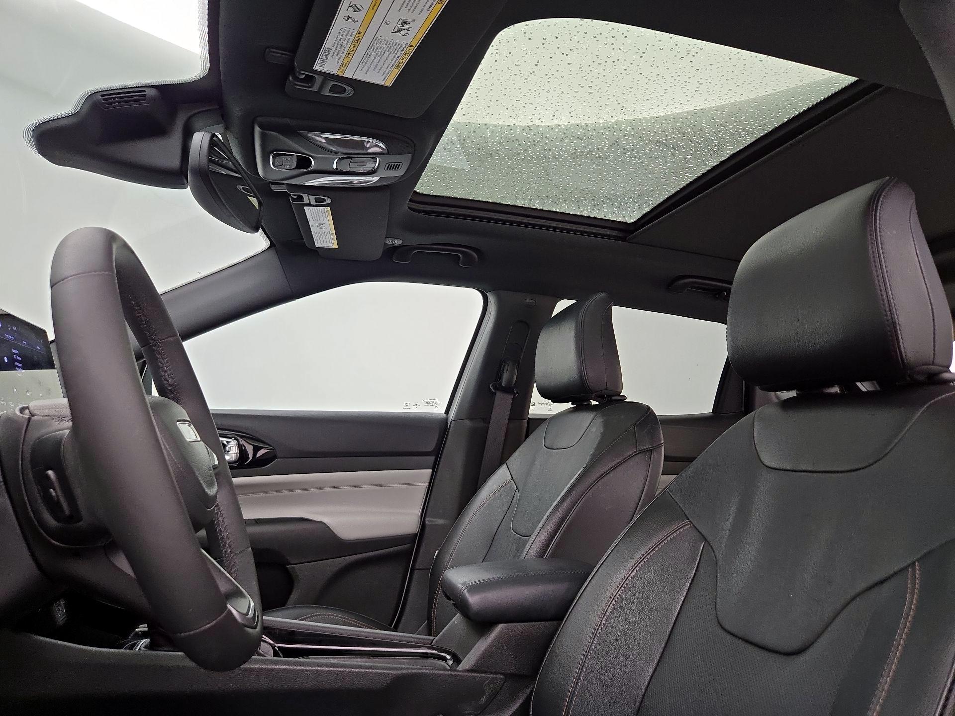 Thumbnail: 2023 Jeep Compass - 19