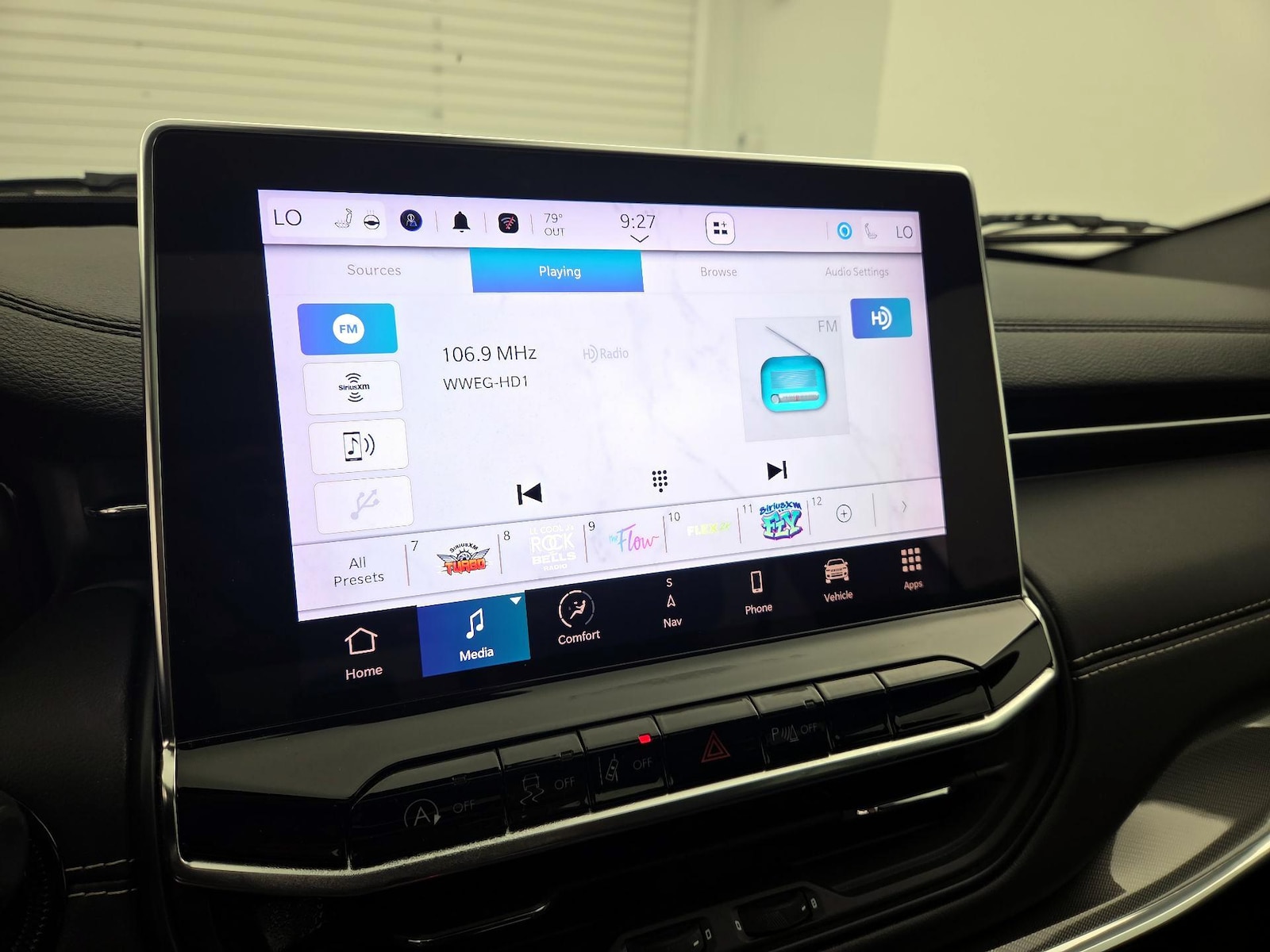 2024 Jeep Compass Limited - Photo 17