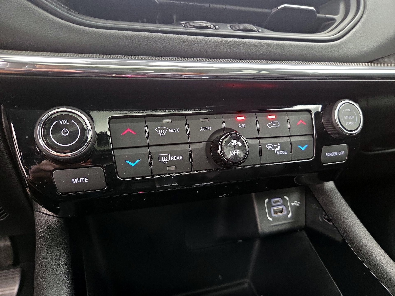 2024 Jeep Compass Limited - Photo 18