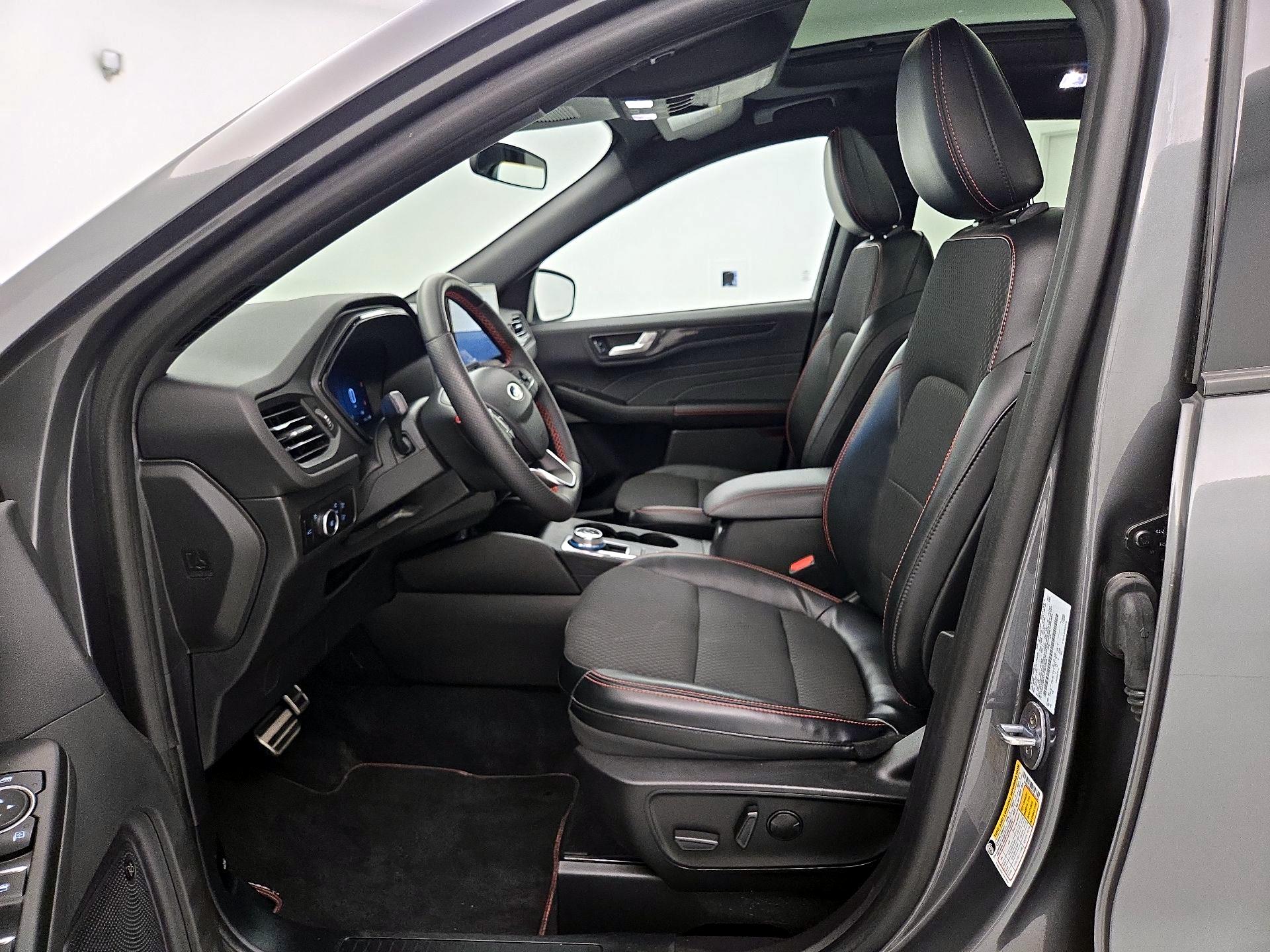 Thumbnail: 2023 Ford Escape - 11