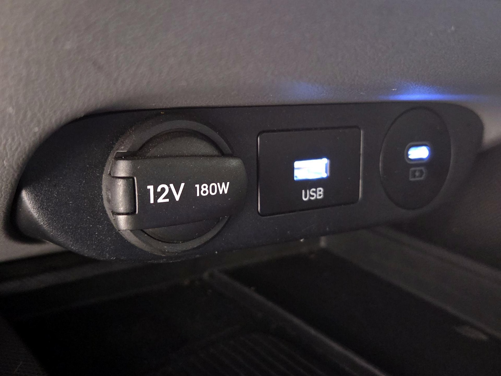 2025 Hyundai Elantra SEL - Photo 19