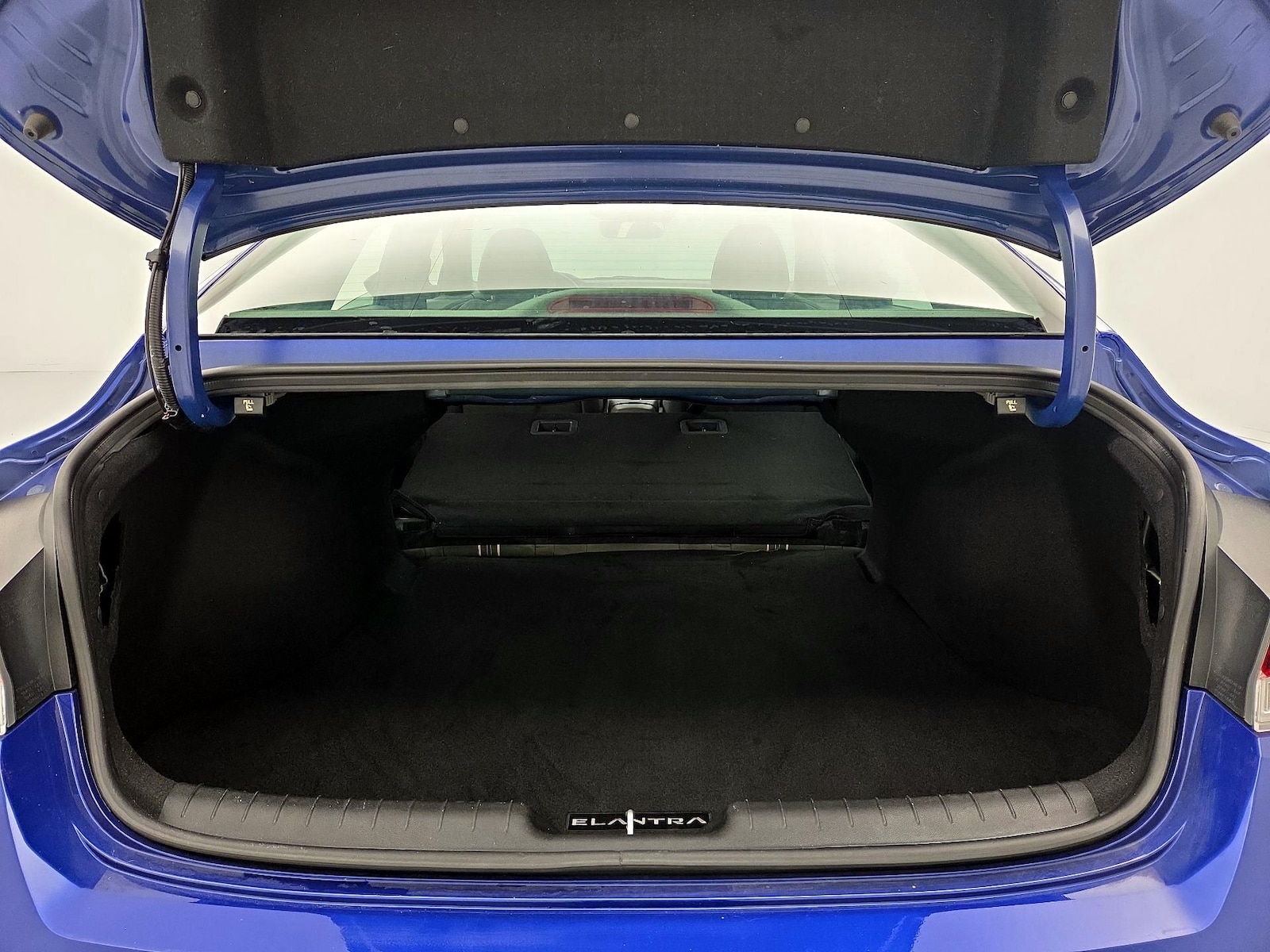2025 Hyundai Elantra SEL - Photo 22
