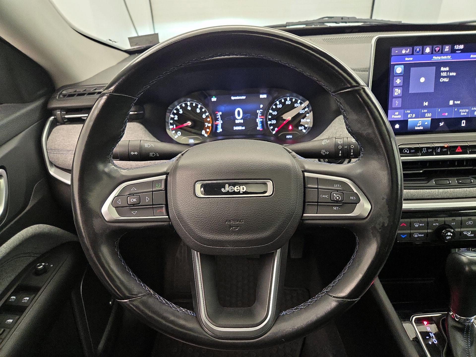 Thumbnail: 2022 Jeep Compass - 10