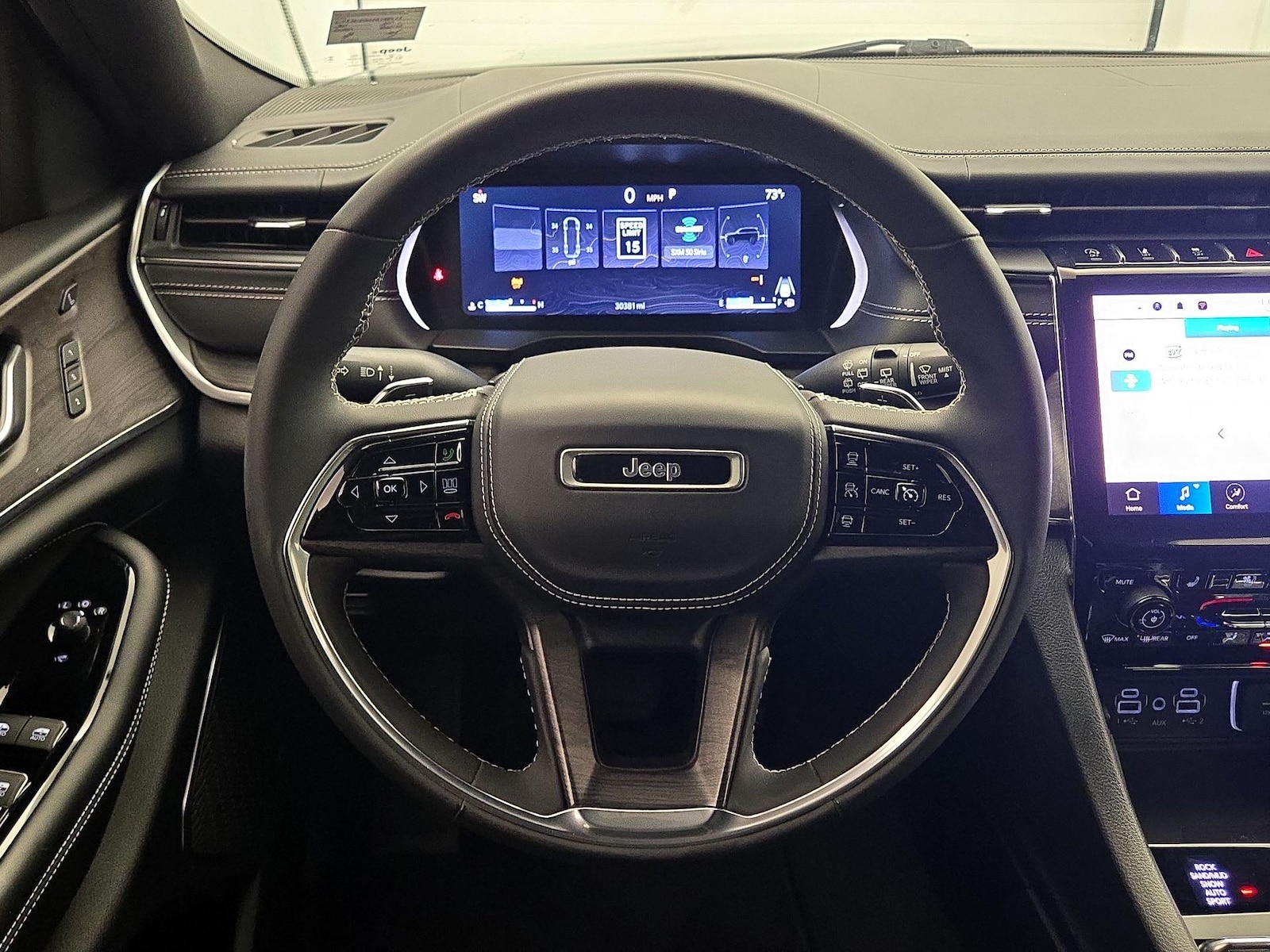 2023 Jeep Grand Cherokee L Overland - Photo 11